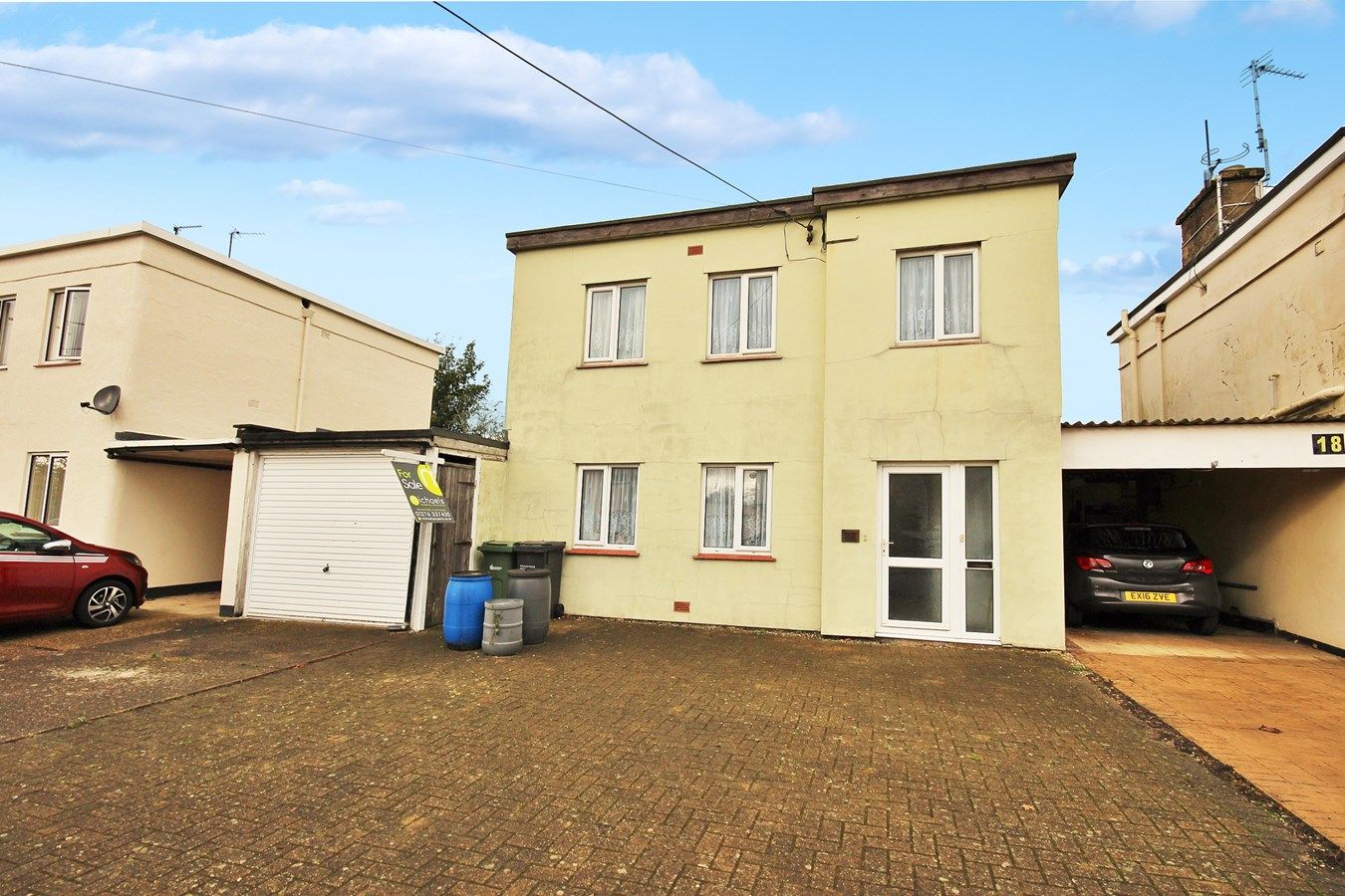 3 bed linkdetached house for sale in Clockhouse Way, Braintree CM7