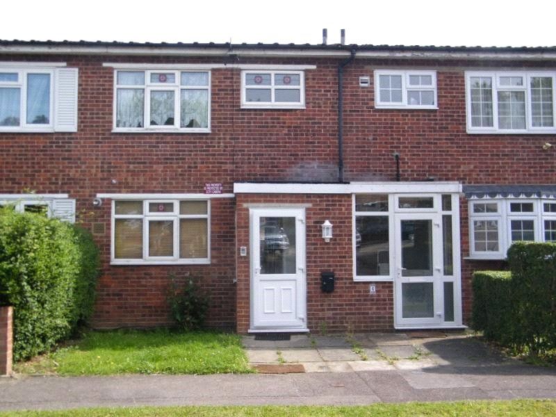 3 bed terraced house for sale in Tansy Close, Romford RM3 Zoopla
