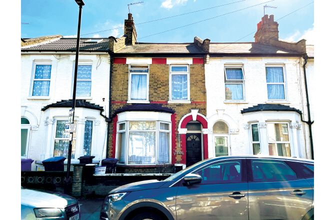 Hawthorn Road, London N18