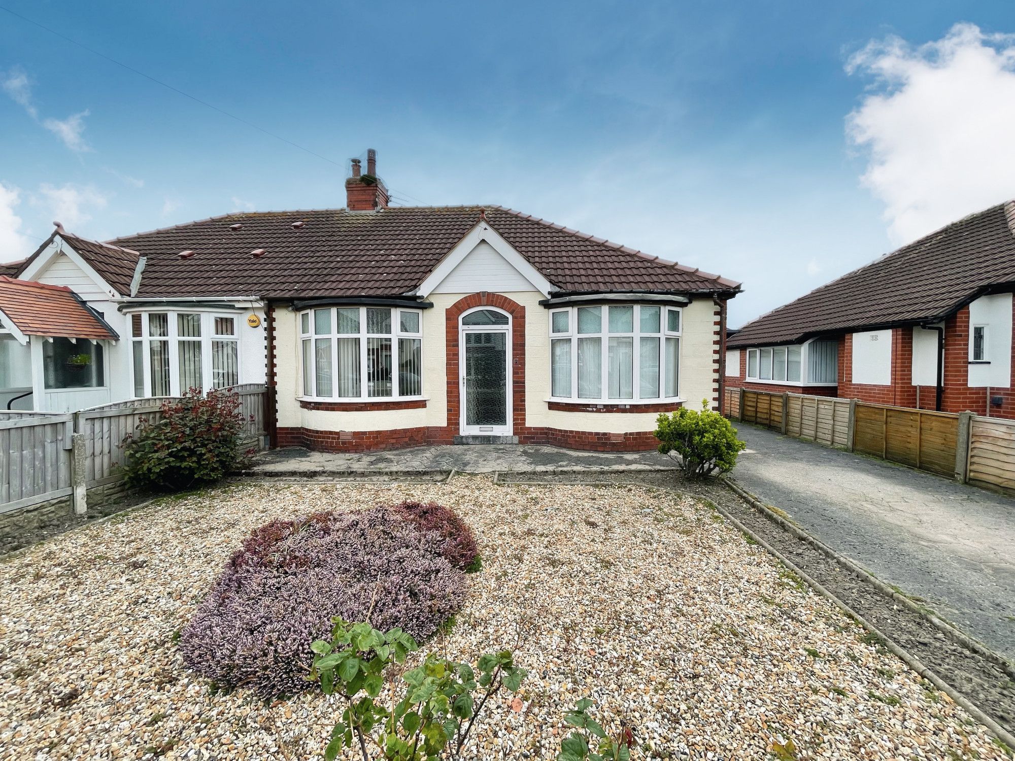2 bed bungalow for sale in Rutland Avenue, Cleveleys FY5 Zoopla