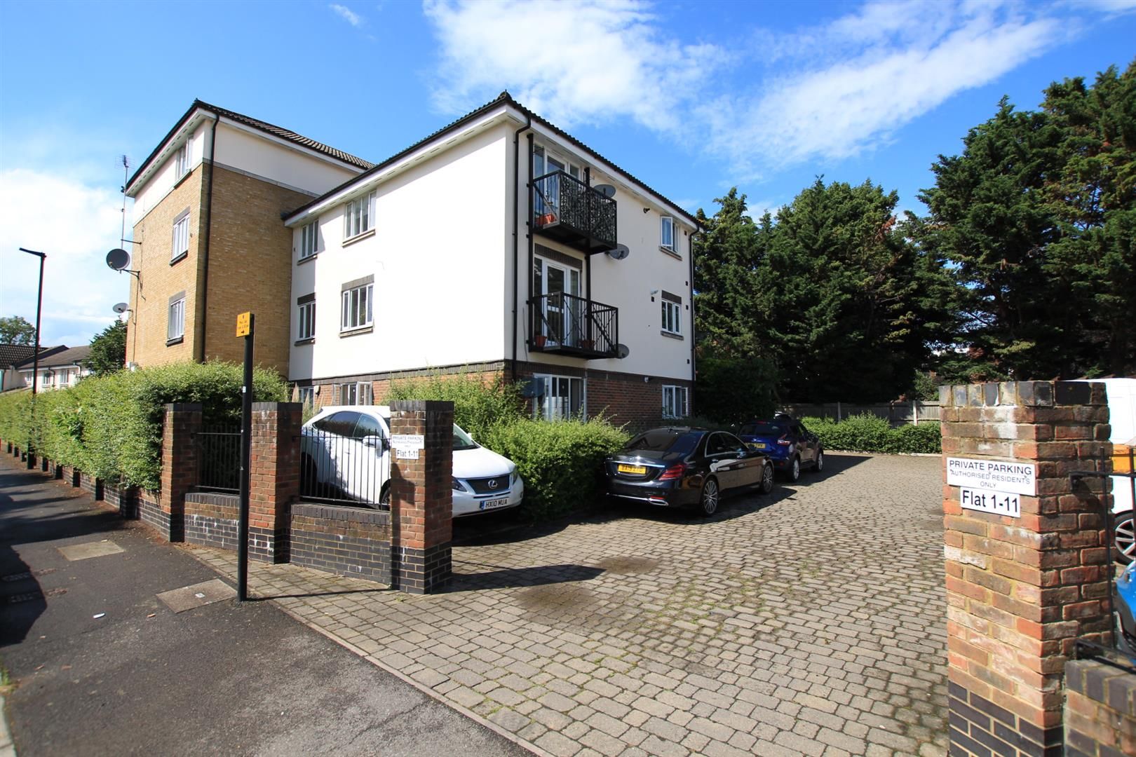 Neville Close, Hounslow TW3  