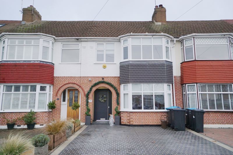 3 bed terraced house for sale in Rayleigh Road, London N13 Zoopla