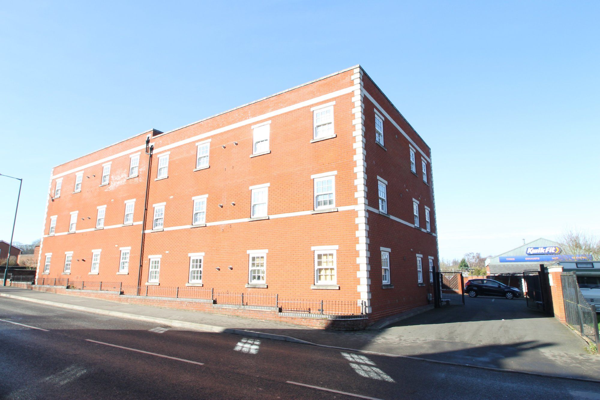 2 bed flat to rent in Coleshill Road, Atherstone CV9 Zoopla