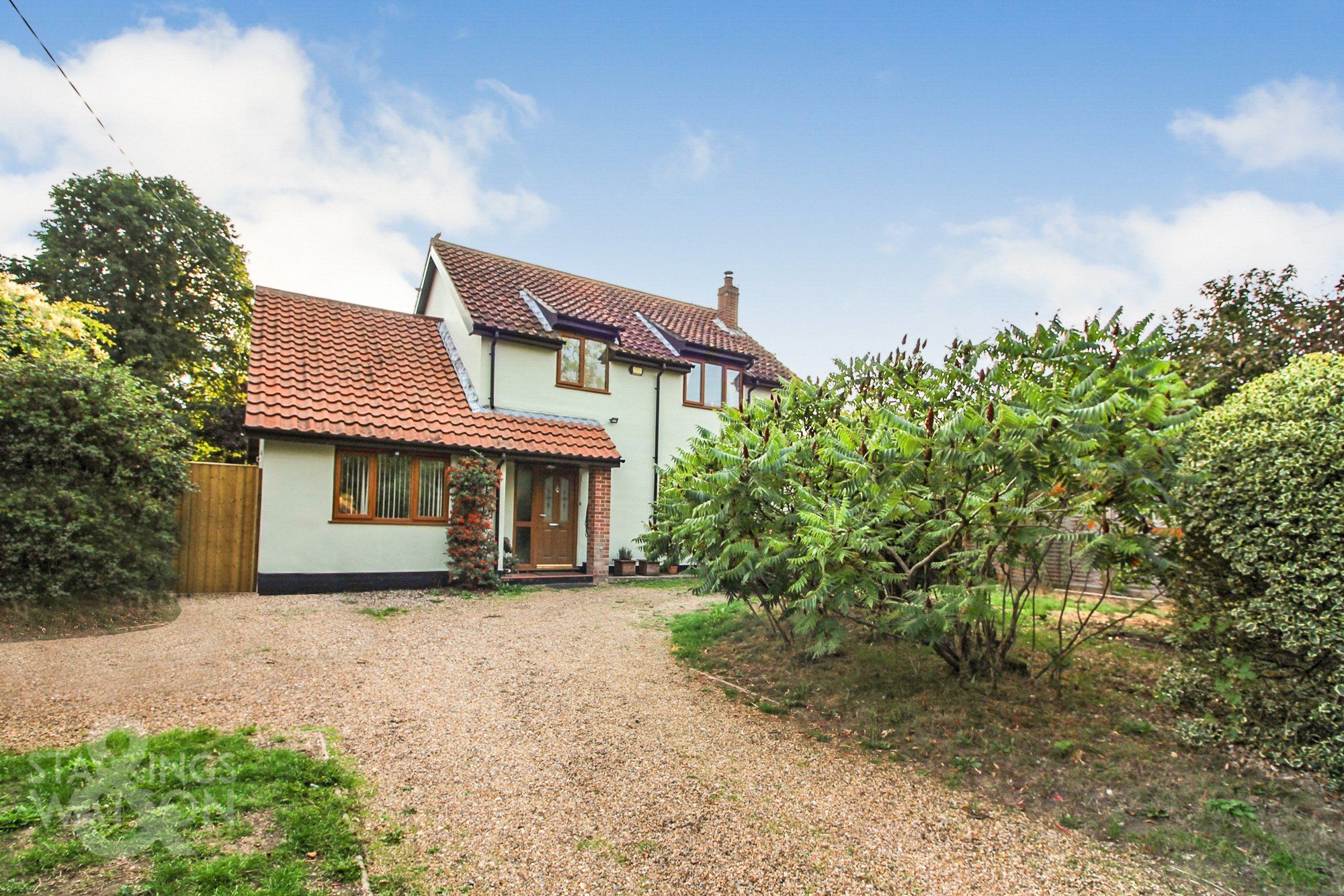 3 bed detached house for sale in Rectory Road, Shelfanger, Diss IP22