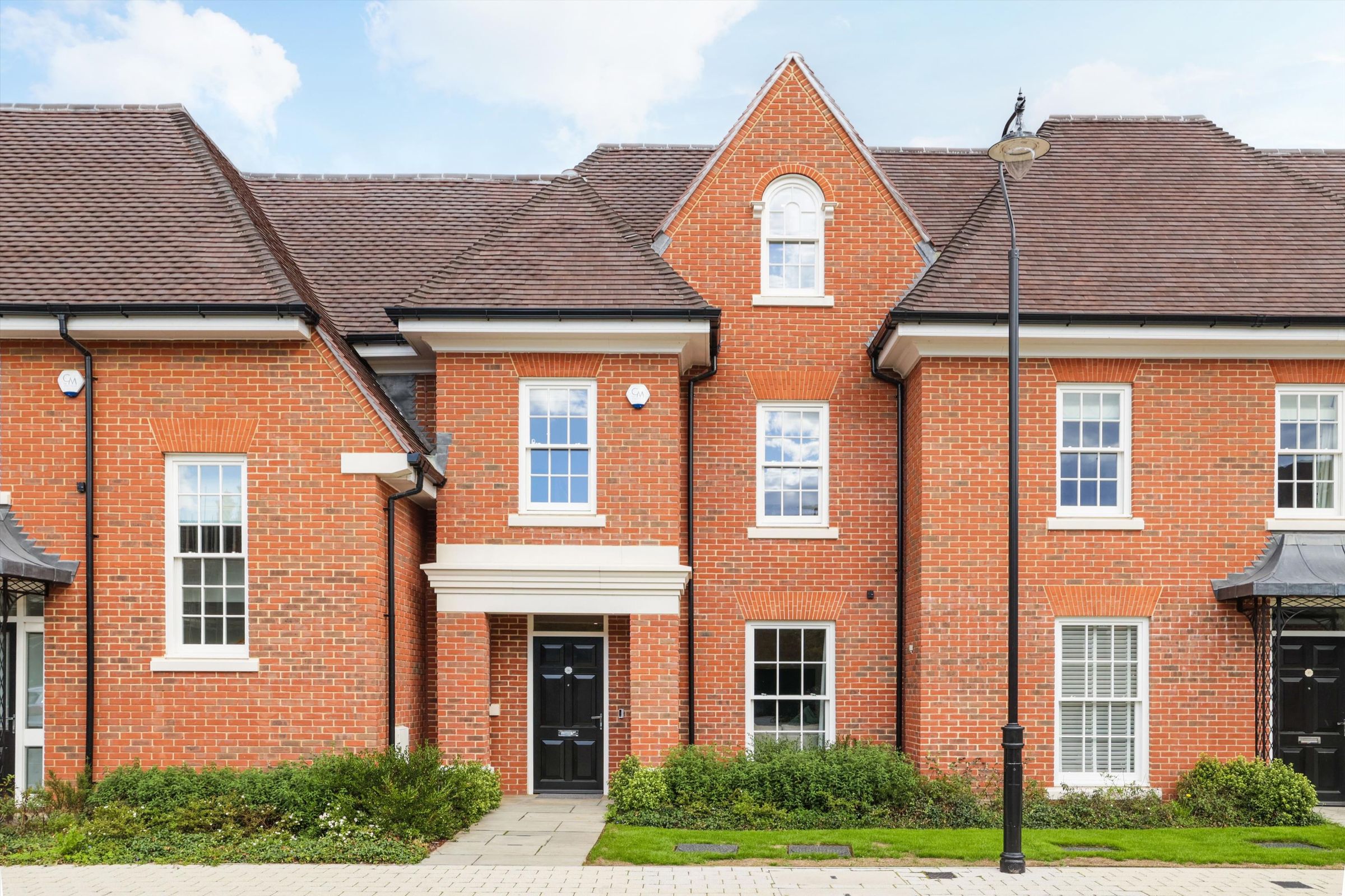 4 bed terraced house for sale in Broadoaks Park Road, West Byfleet