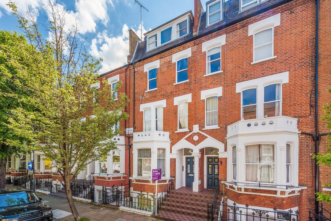 1 bed flat for sale in Aynhoe Road, Brook Green, Hammersmith, London