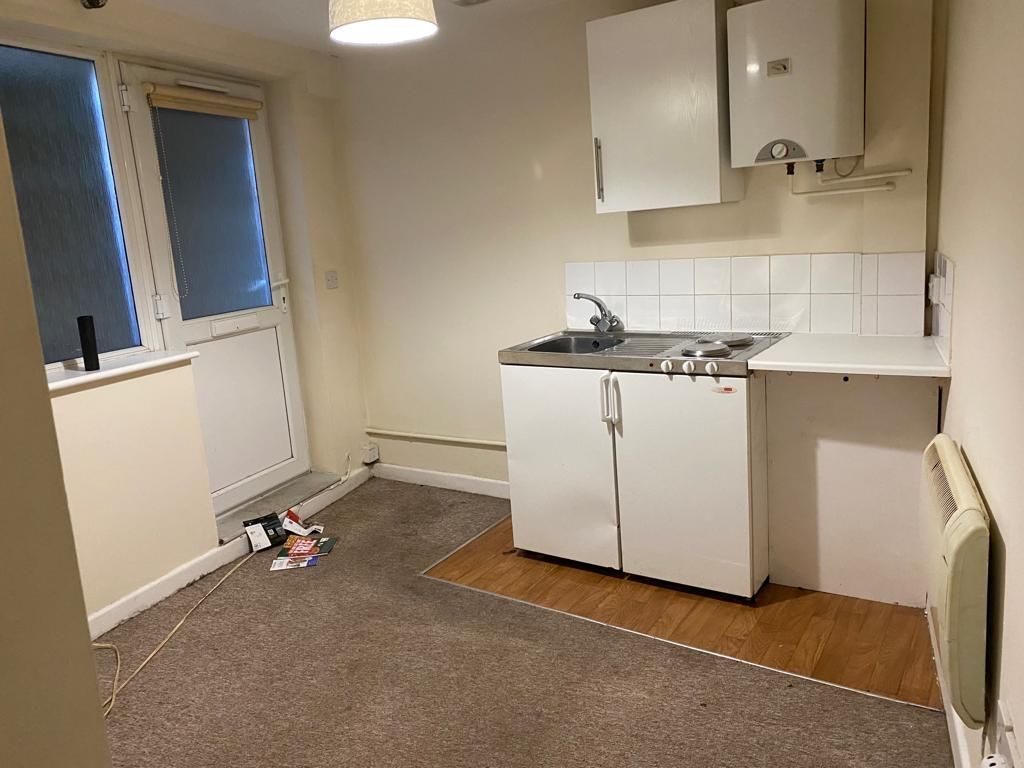 1 bed flat to rent in North Street, Havant PO9, Havant, Zoopla