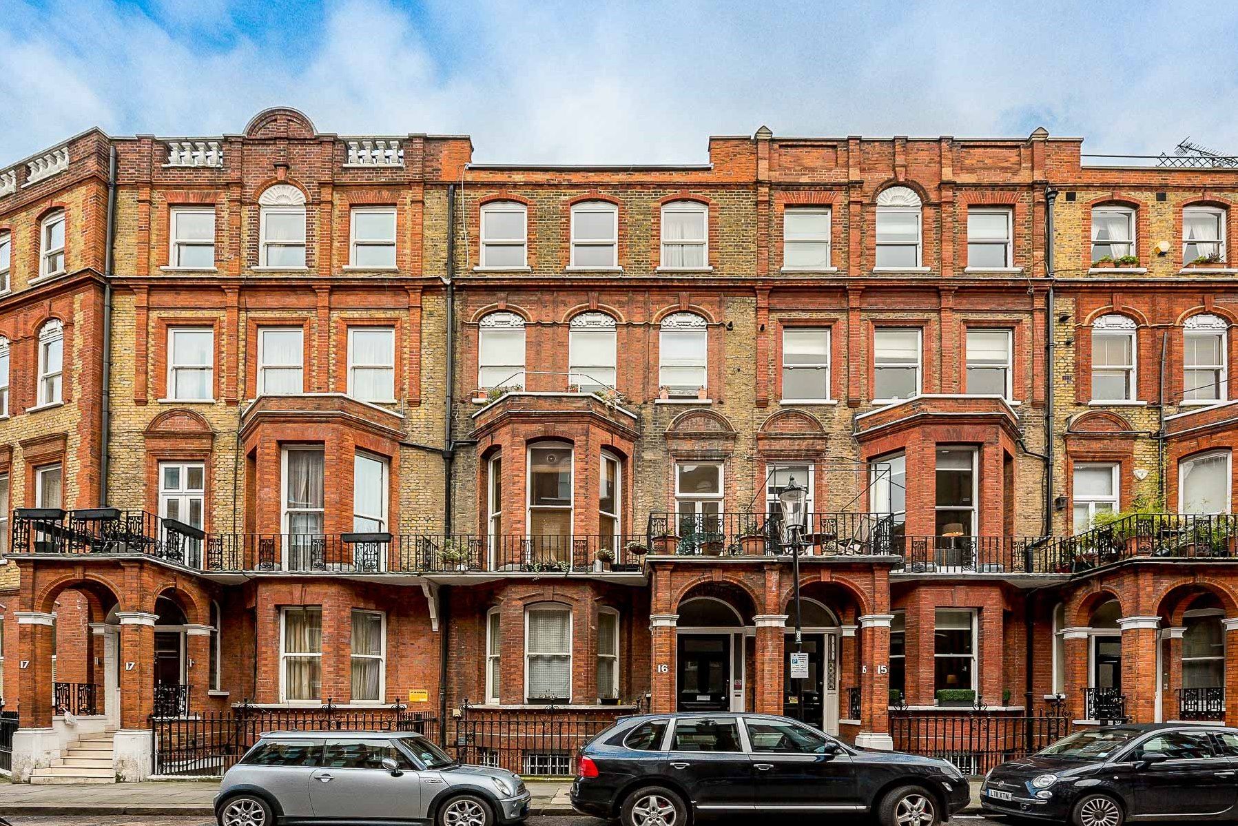 Cresswell Gardens, South Kensingon, London SW5  