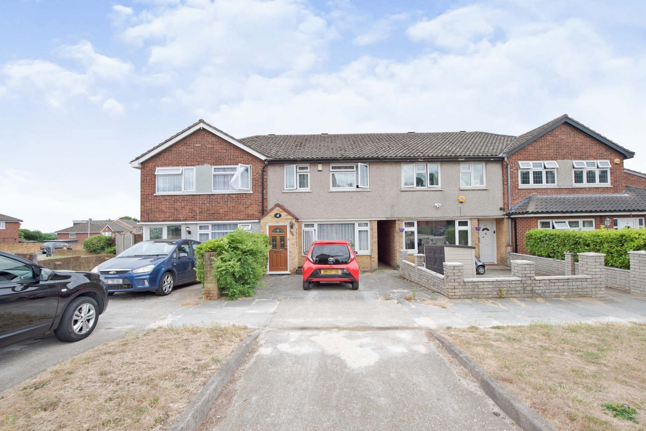 3 bed terraced house for sale in Hillrise Road, Collier Row, Romford
