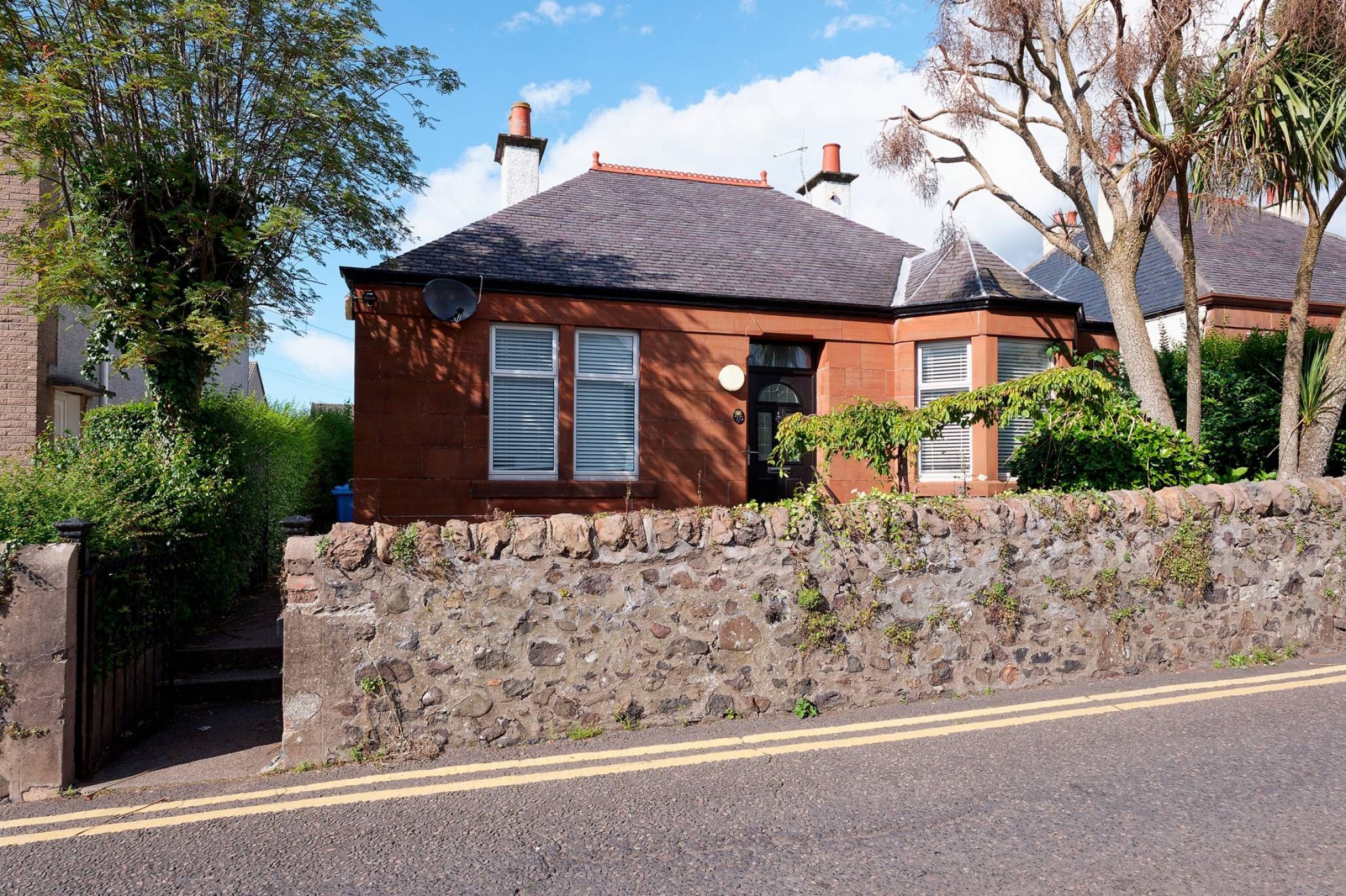 2 bed bungalow for sale in Waterside Street, Largs, North Ayrshire KA30 Zoopla