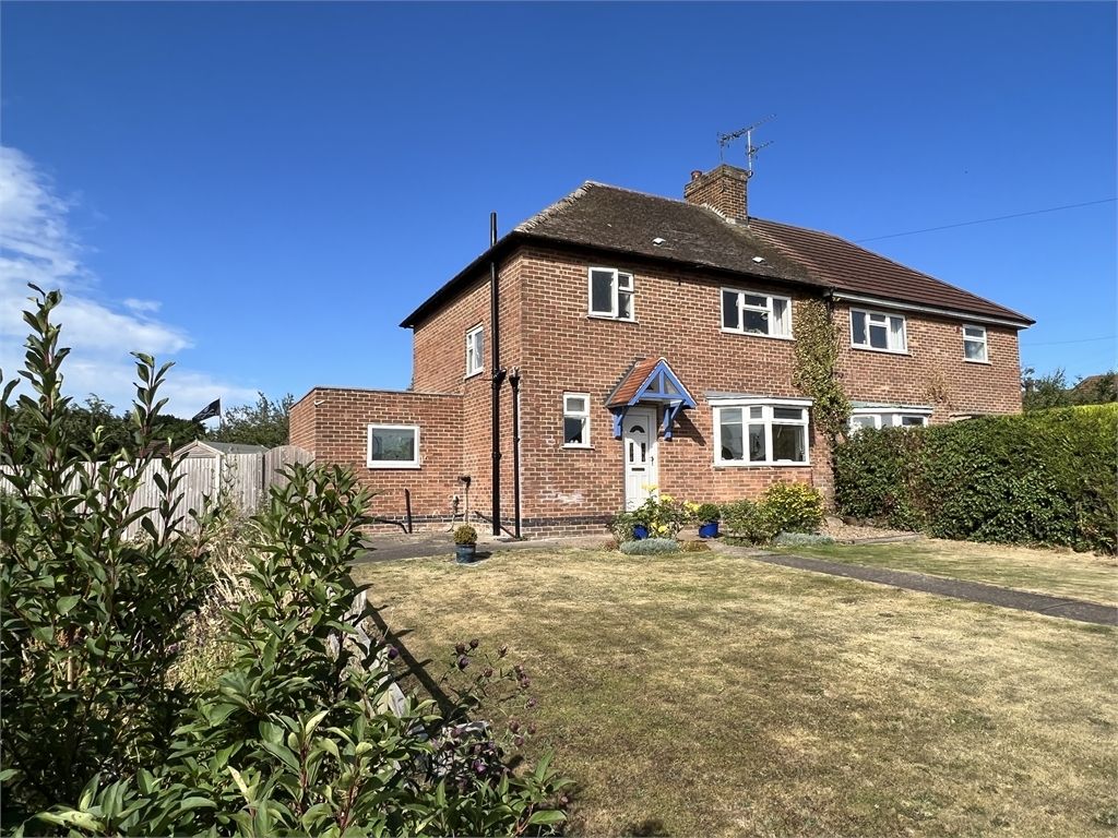 3 bed semidetached house for sale in Sternthorpe Close, Sutton On