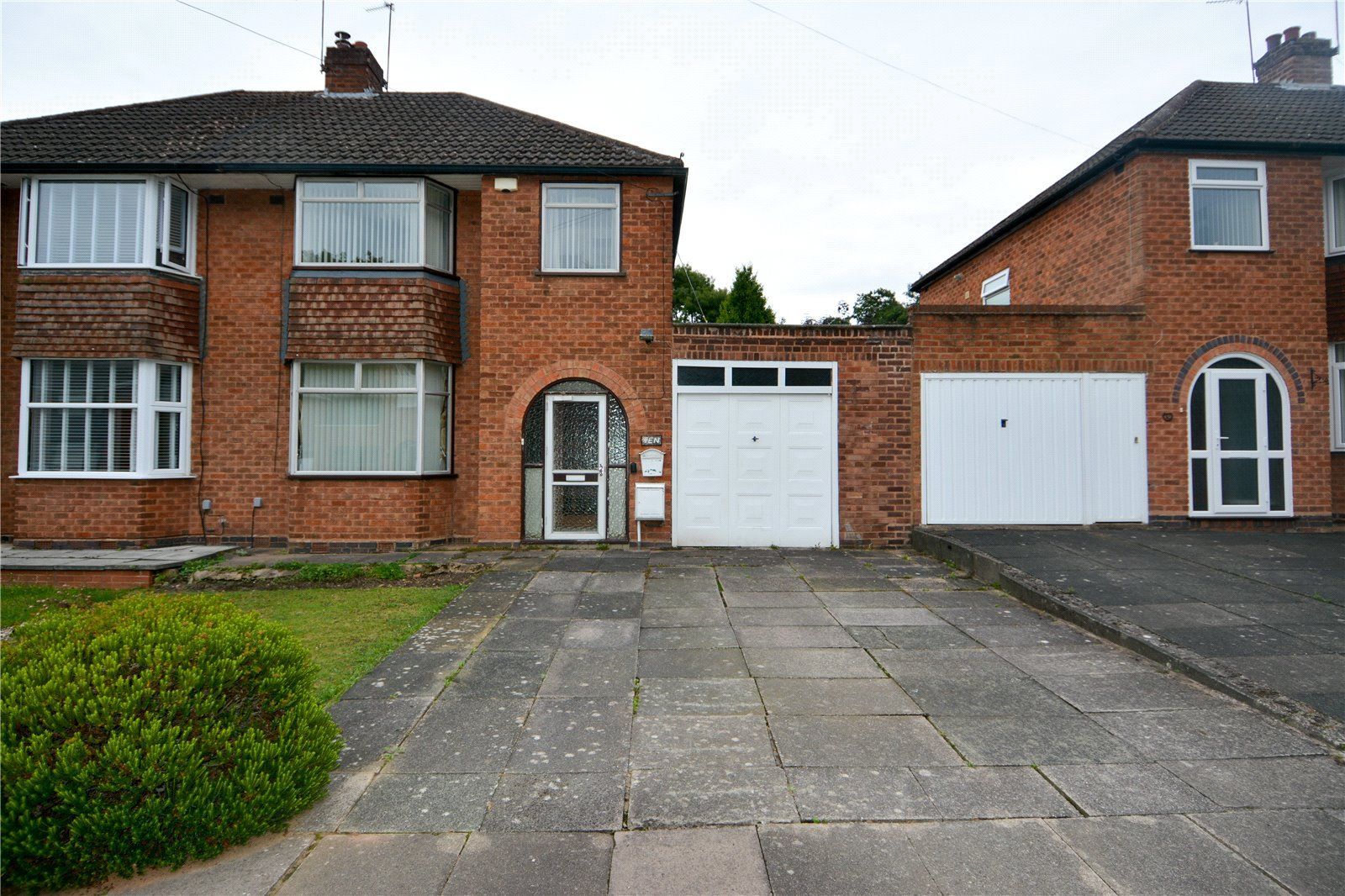 3 bed semidetached house for sale in The Morelands, West Heath