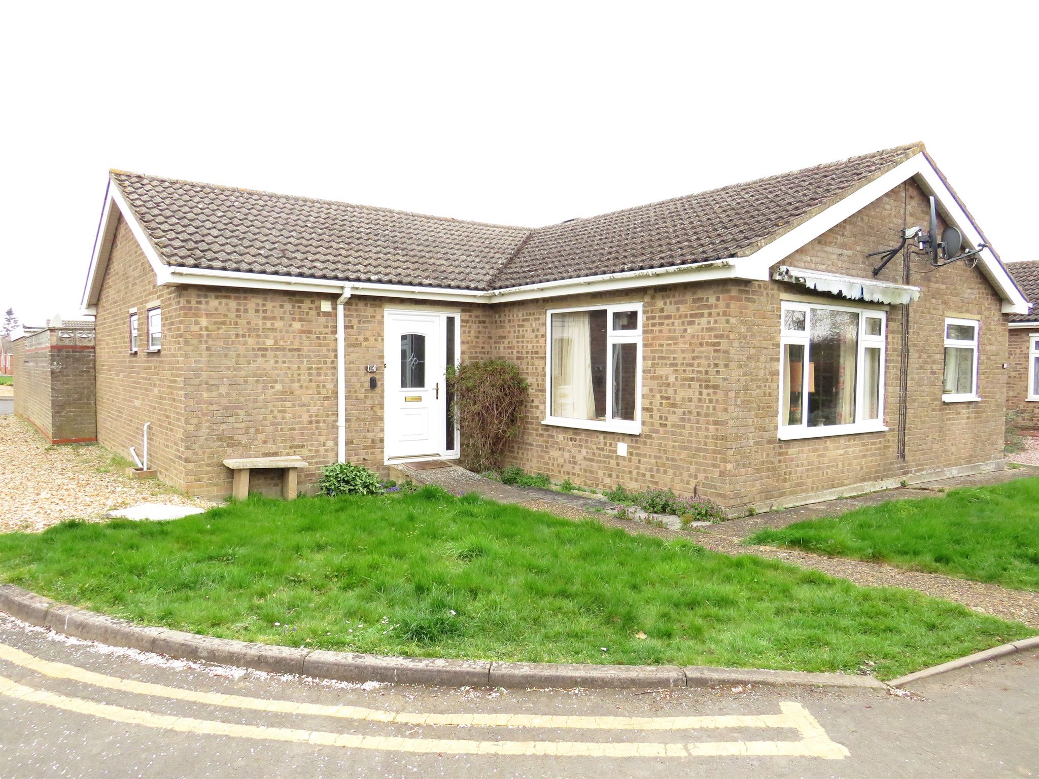 3 bed detached bungalow for sale in West End, March PE15 Zoopla