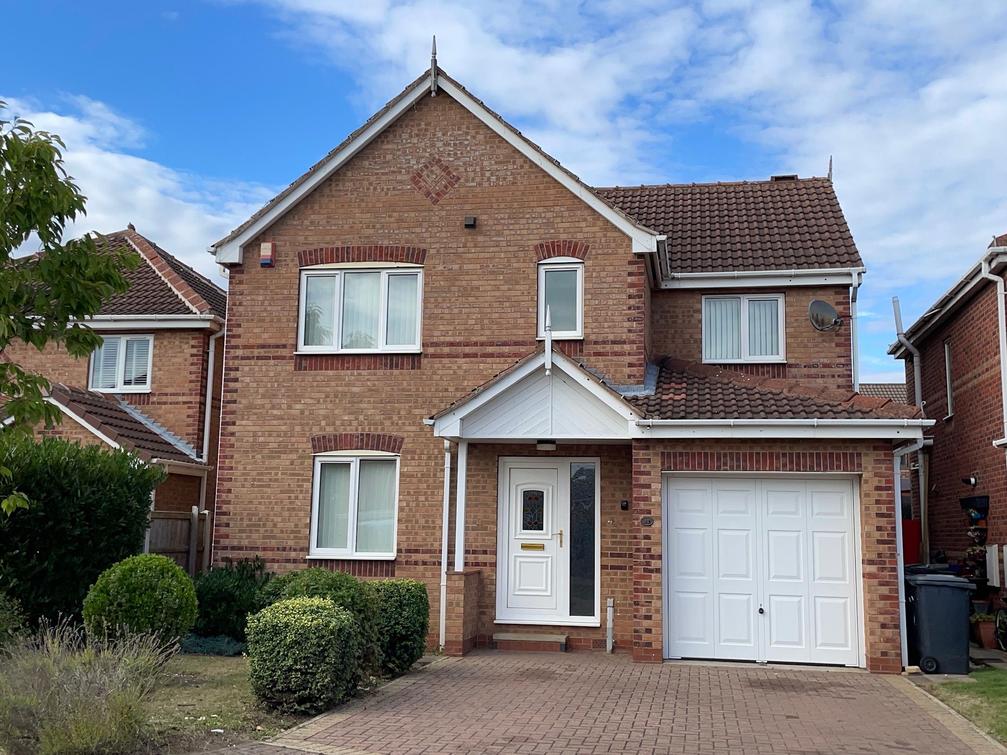 4 bed detached house for sale in Fiddlers Drive, Armthorpe, Doncaster