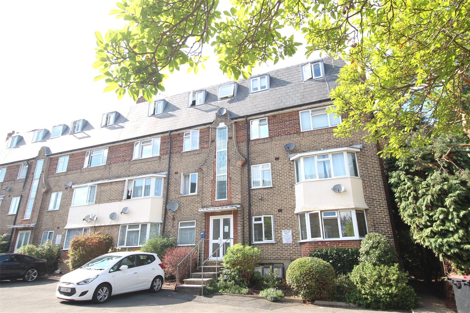 2 bed flat for sale in Church Hill Road, East EN4 Zoopla