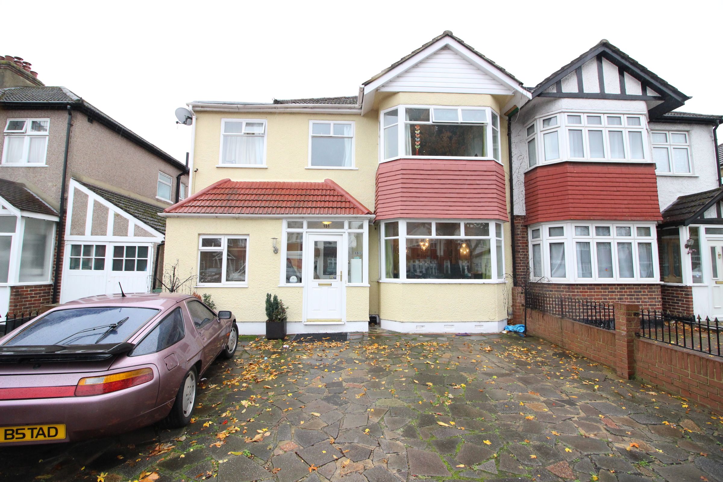 4 bed semidetached house for sale in Church Hill Road, North Cheam SM3