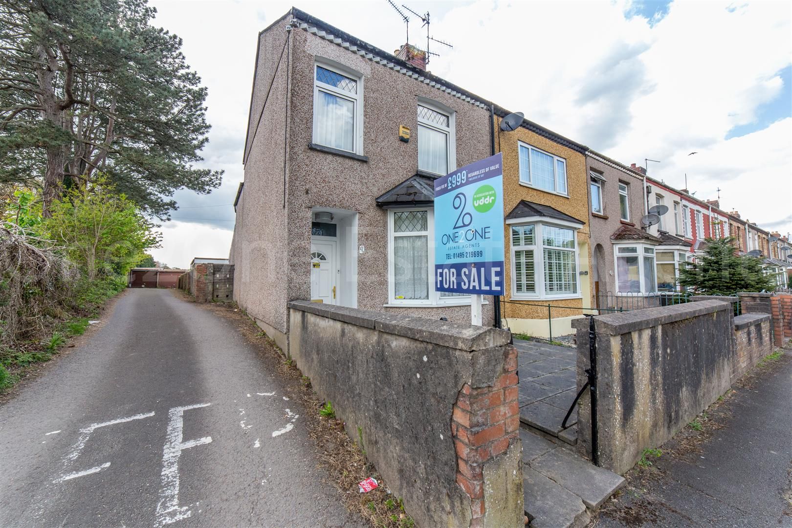 2 bed end terrace house for sale in Llantarnam Road, Llantarnam