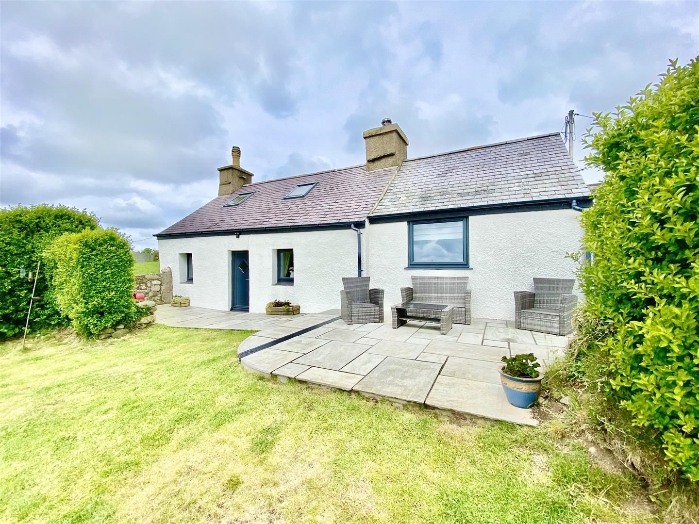 2 bed cottage for sale in Garnfadryn, Pwllheli LL53 Zoopla