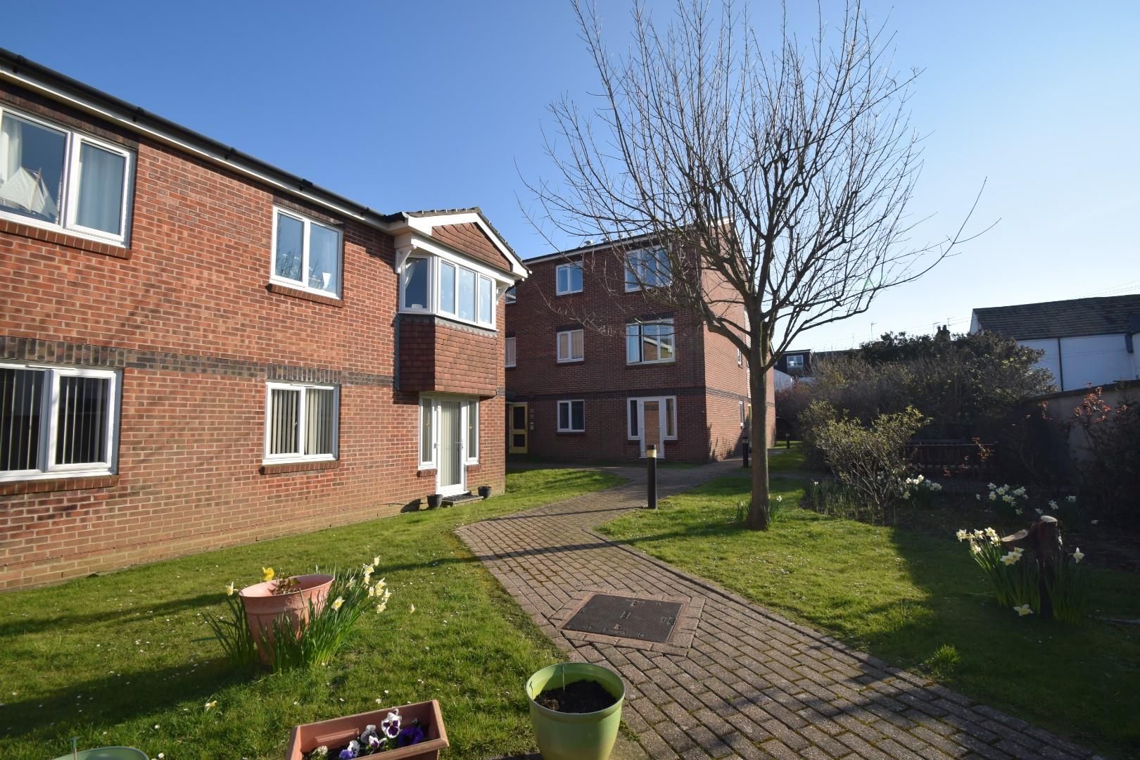 2 bed property for sale in Wannock Road, Eastbourne BN22 Zoopla