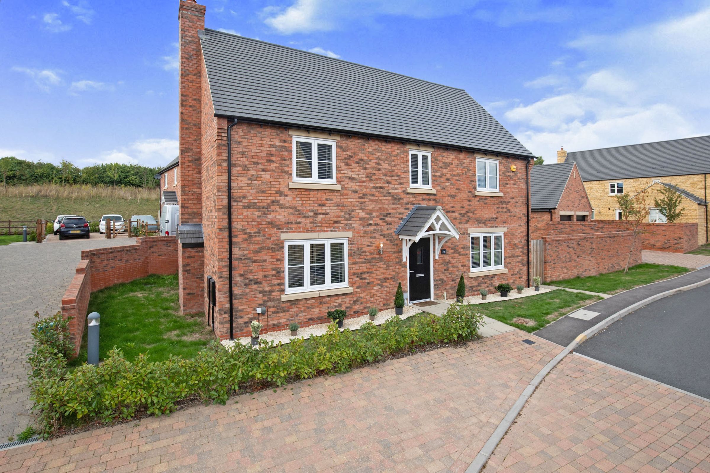 New home, 4 bed detached house for sale in Averis Way, Tredington
