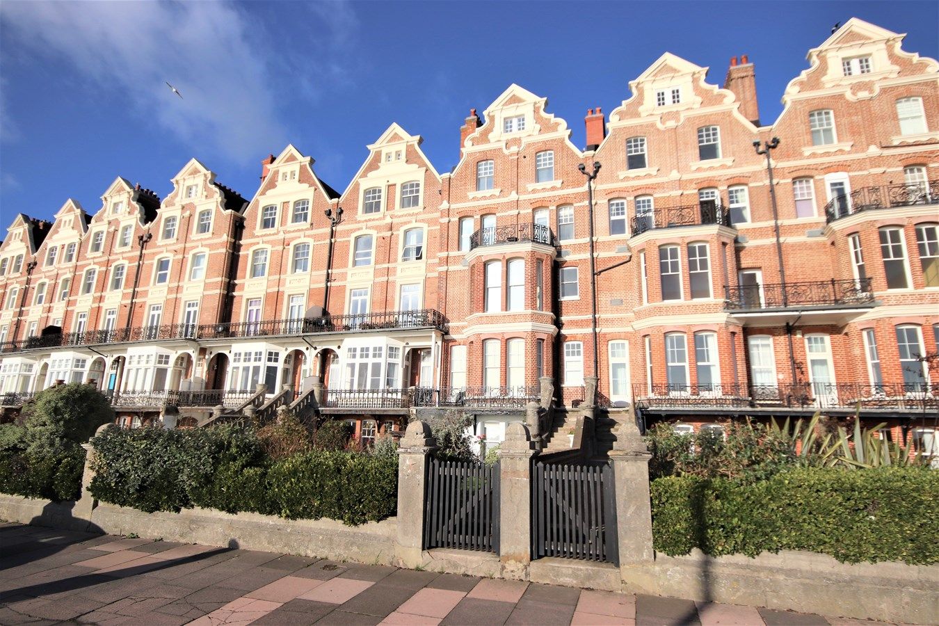2 bed flat for sale in Knole Road, BexhillOnSea TN40 Zoopla