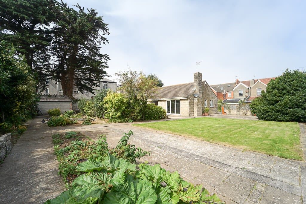 3 bed detached bungalow for sale in Quantock Road, WestonSuperMare