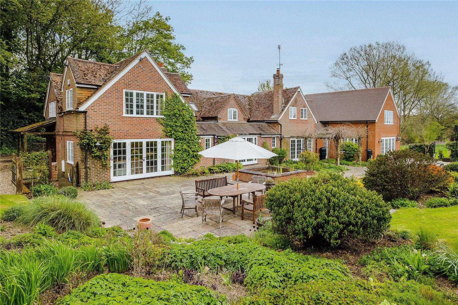 6 bed detached house for sale in Cowesfield, Whiteparish, Salisbury