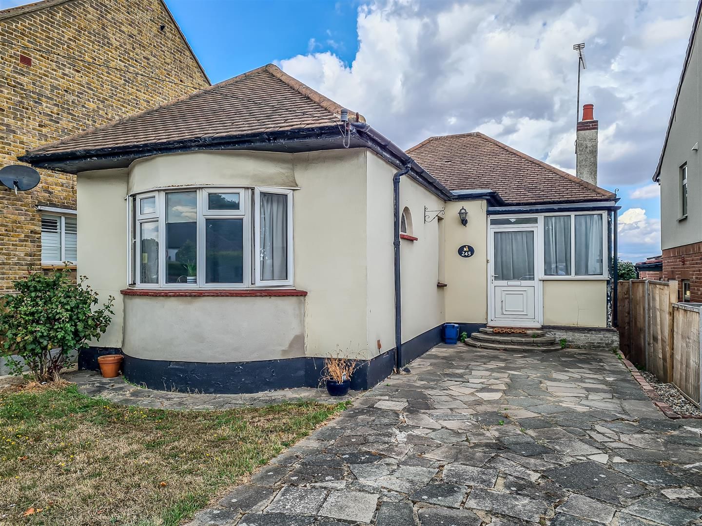 2 bed detached bungalow for sale in Carlton Avenue, WestcliffOnSea