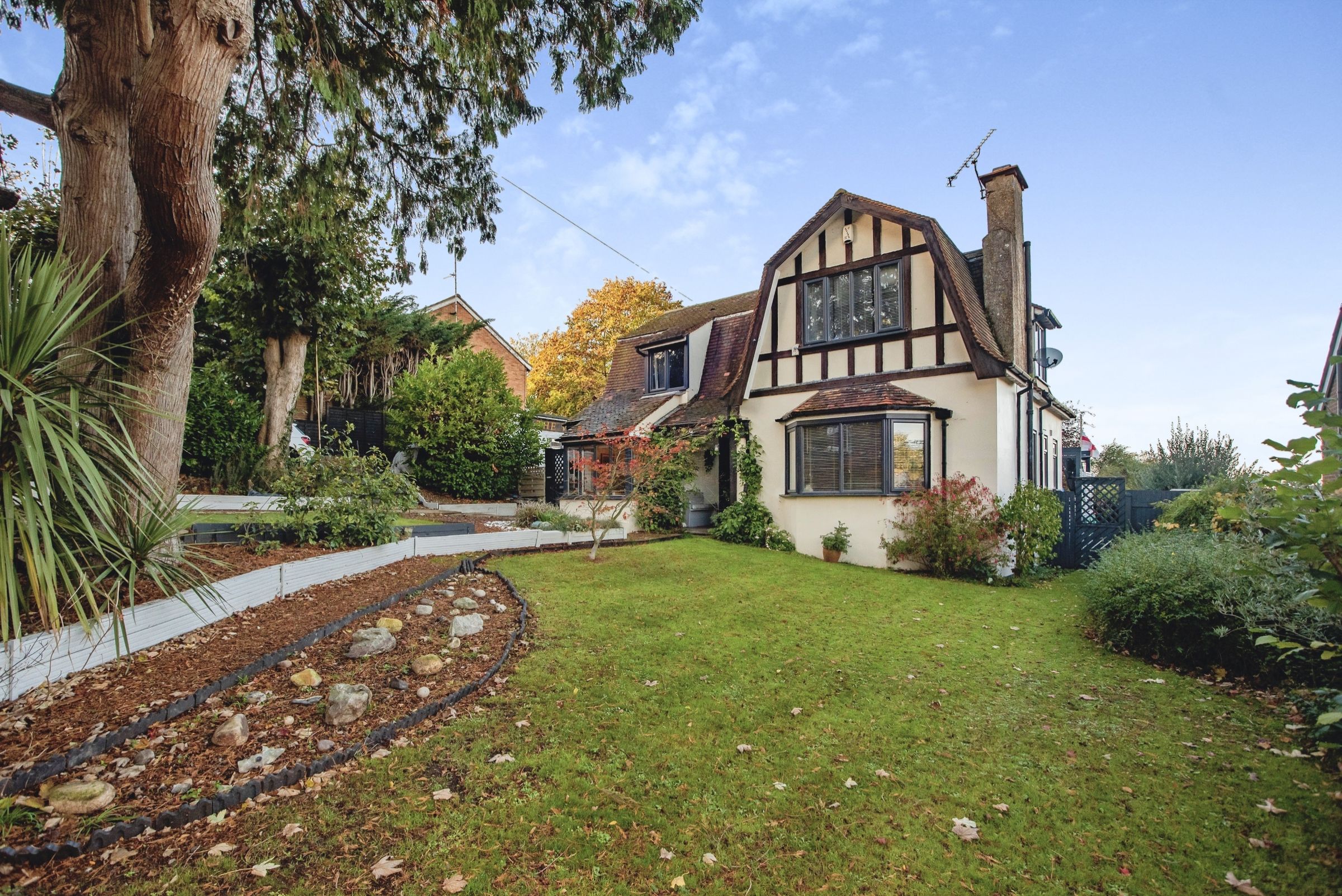 4 bed detached house for sale in Istead Rise, Gravesend DA13 Zoopla