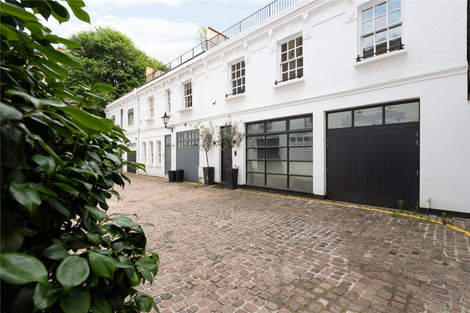 Laverton Mews, London SW5  