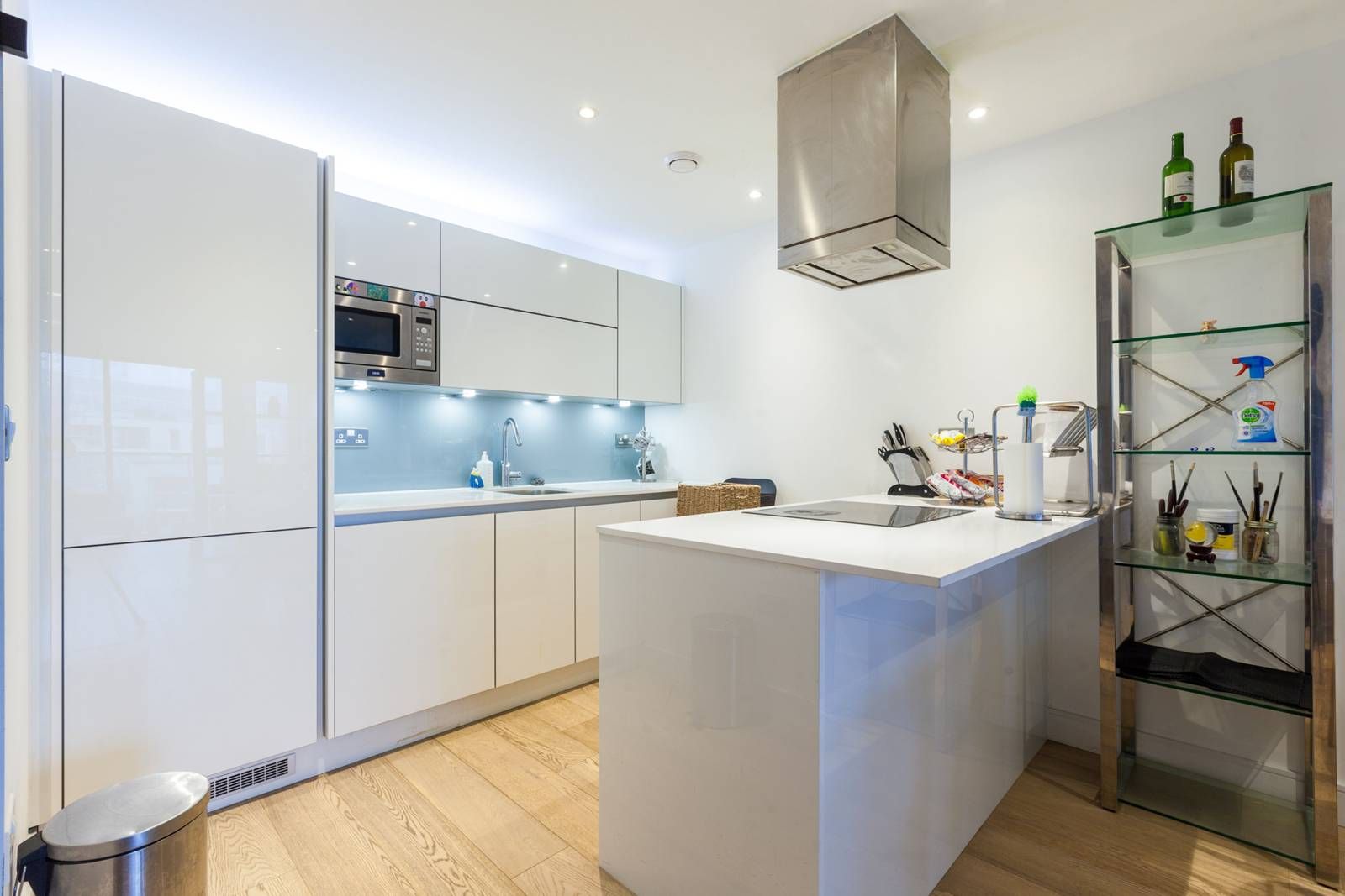 Commercial Street, Aldgate, London E1  