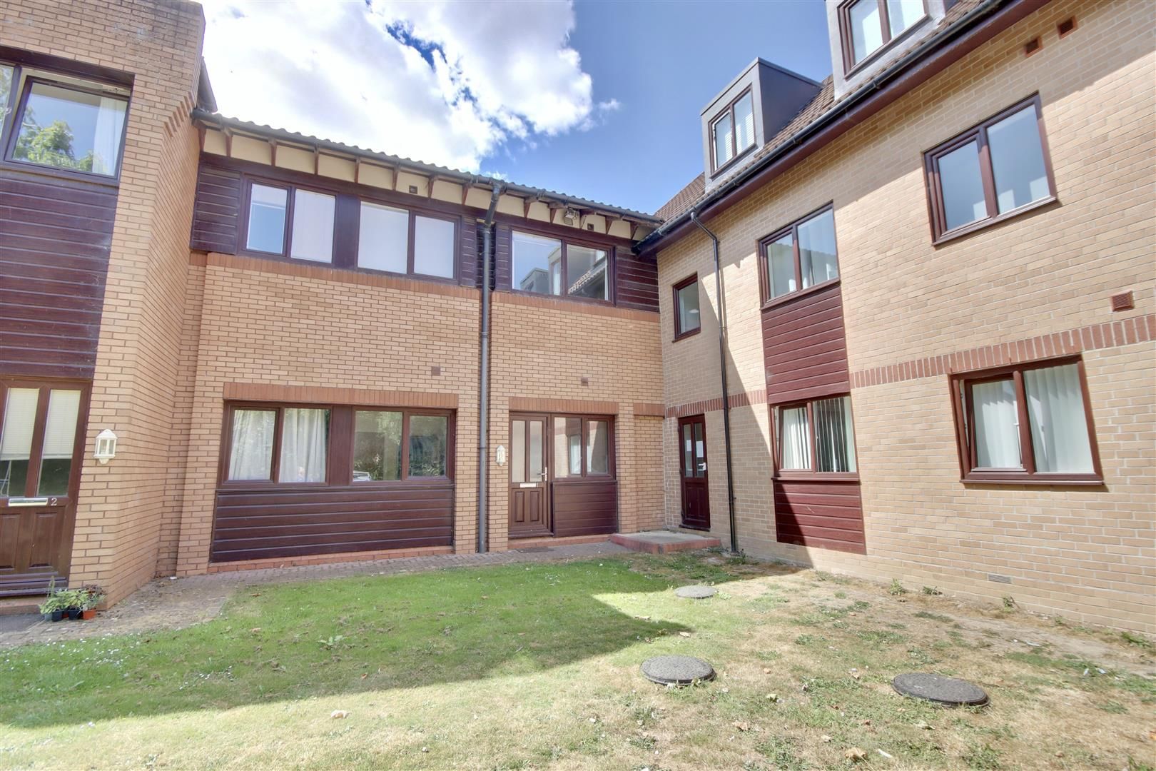 1 bed flat for sale in Wickham Road, Fareham PO16 Zoopla