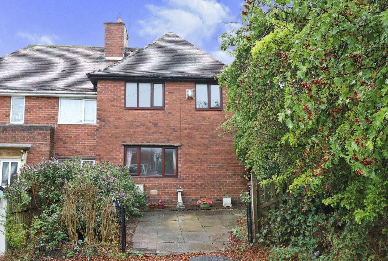 3 bed semidetached house for sale in Bramley Road, Marsh Lane