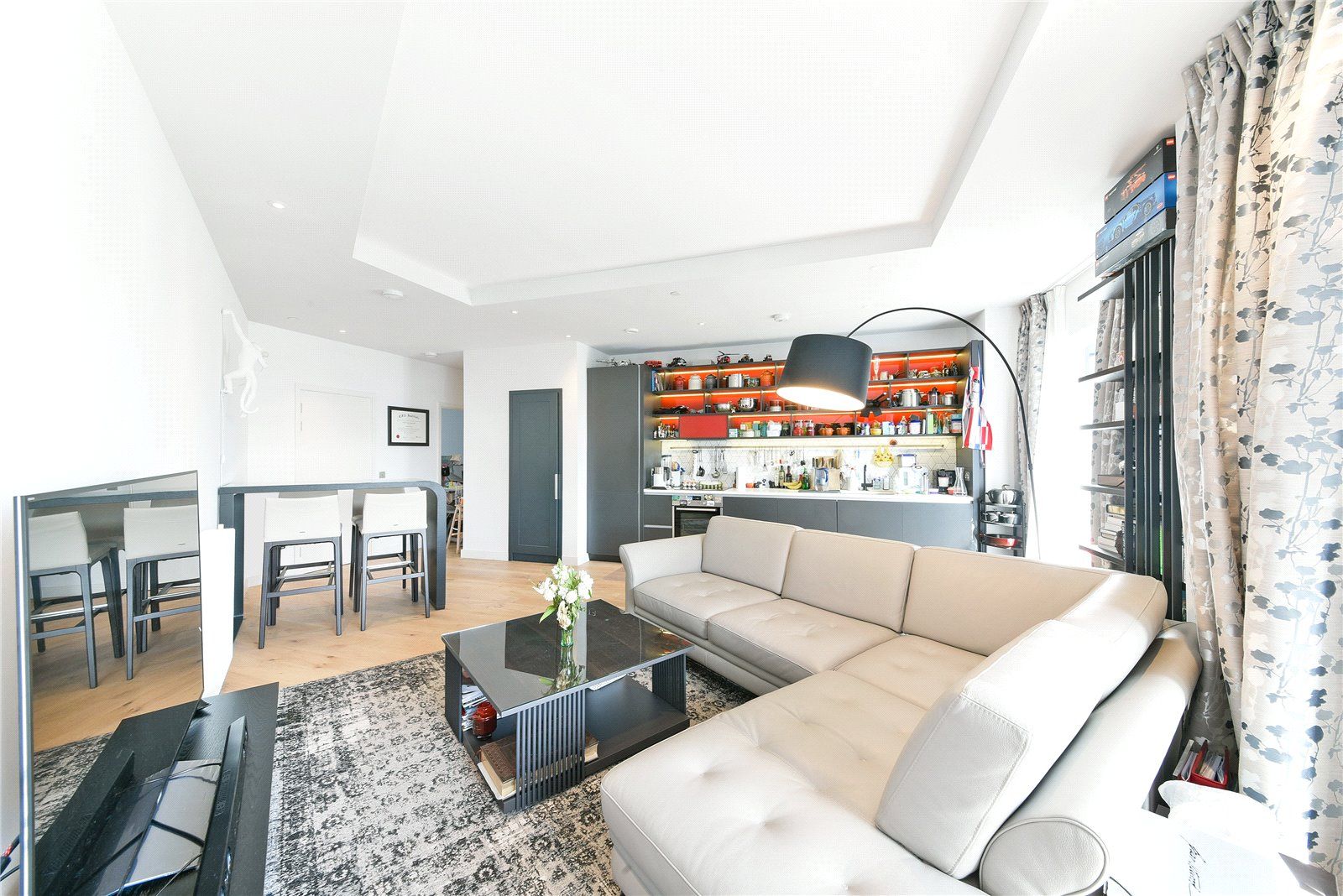 Globe House 34 Botanic Square Canary Wharf London E14  