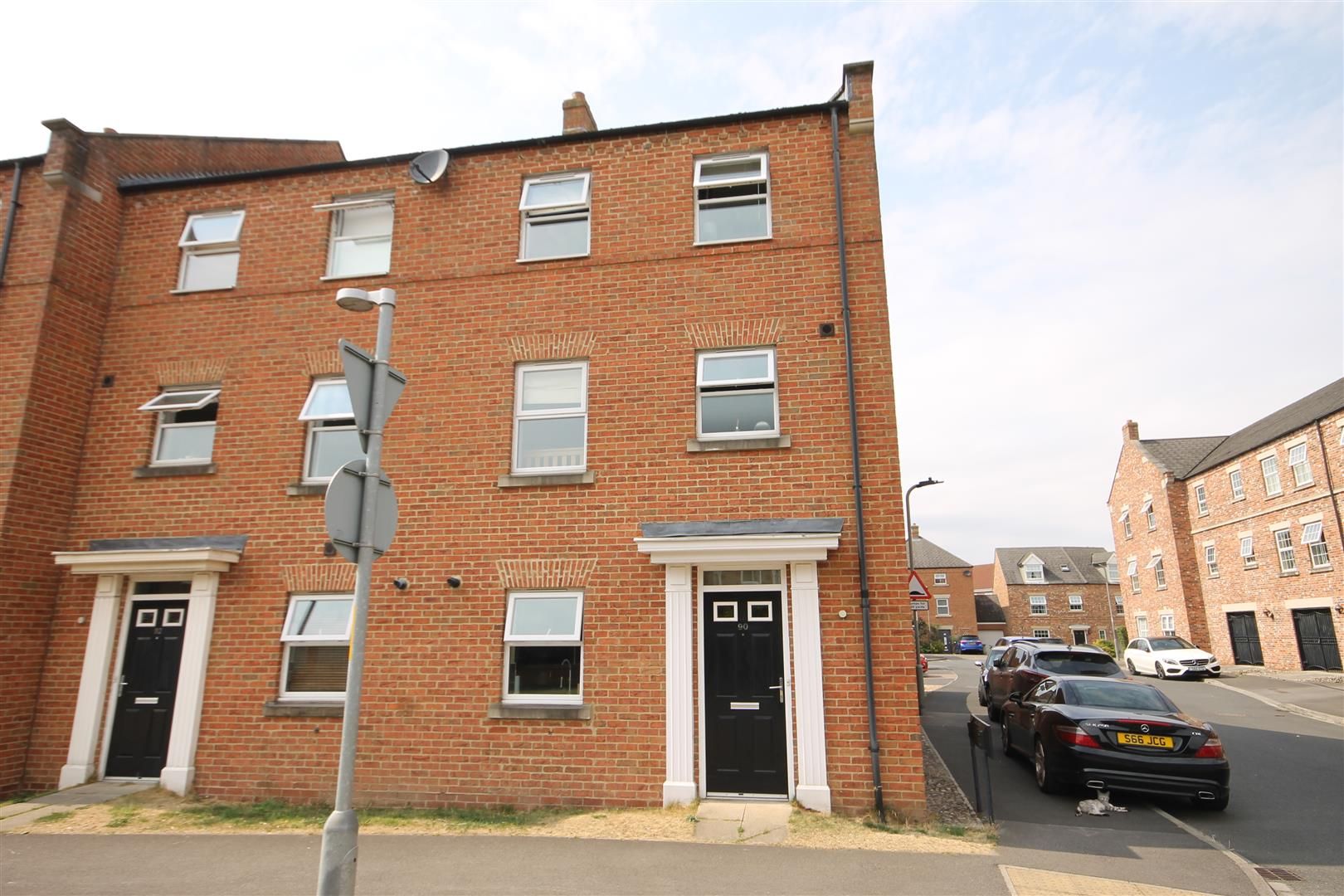 4 bed end terrace house for sale in Romanby Road, Northallerton DL7