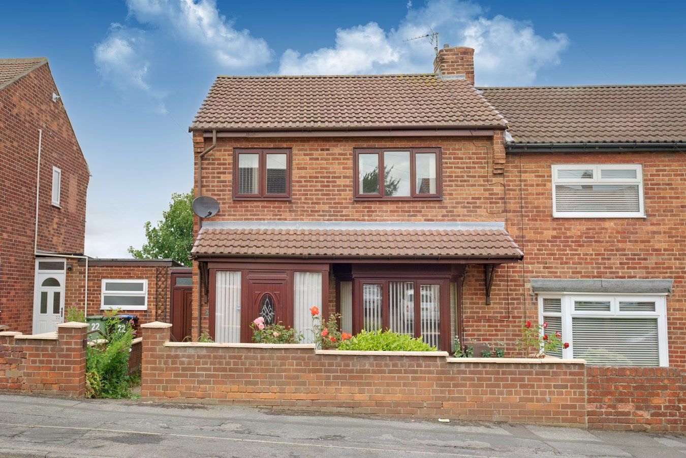 3 bed semidetached house for sale in Farmer Crescent, Murton, Seaham
