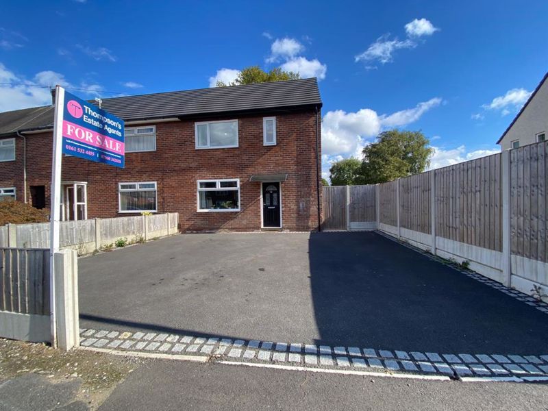 3 bed semidetached house for sale in Greenham Road, Wythenshawe