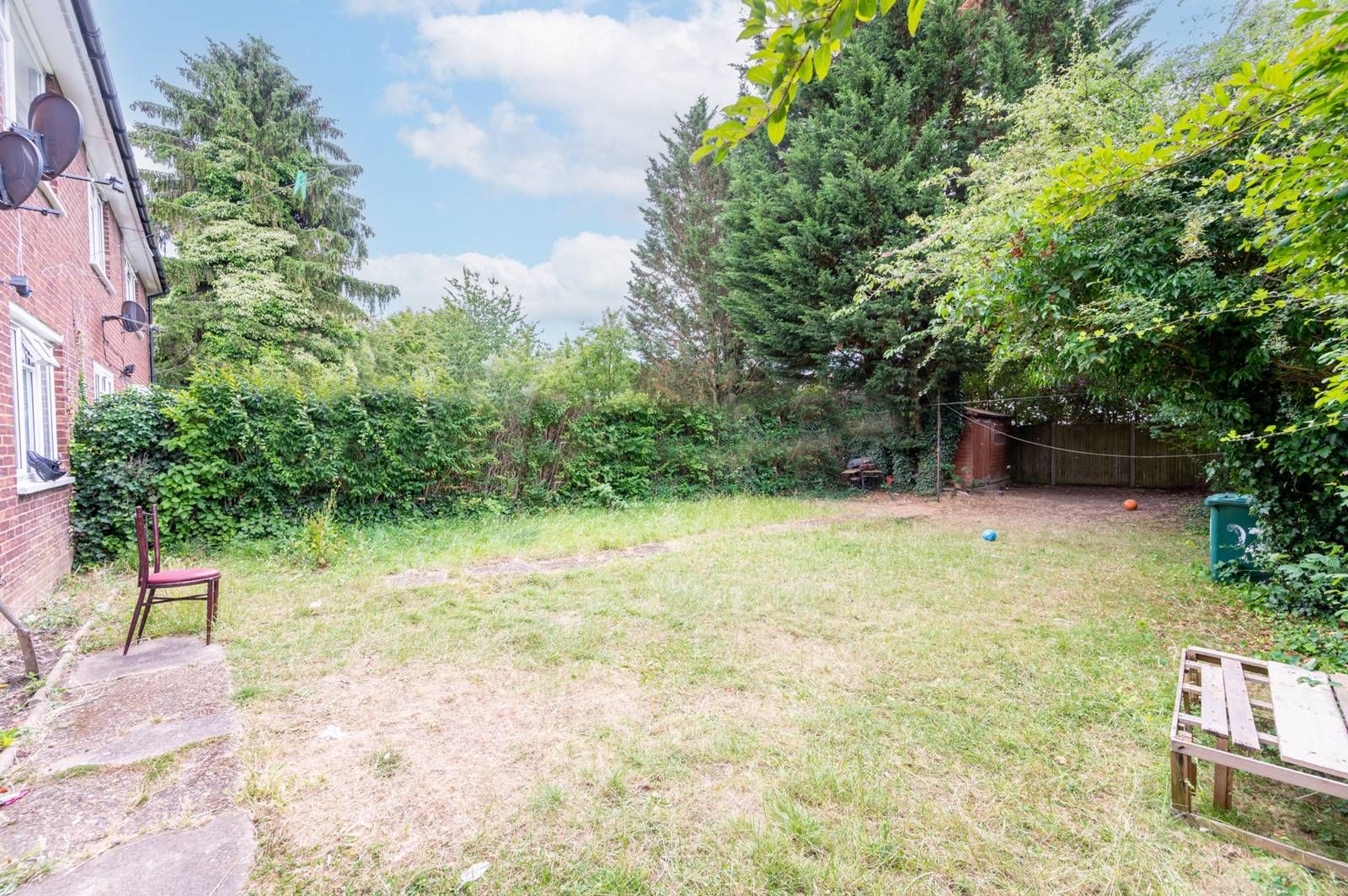 2 bed property for sale in Robin Grove, Kenton, Harrow HA3 Zoopla