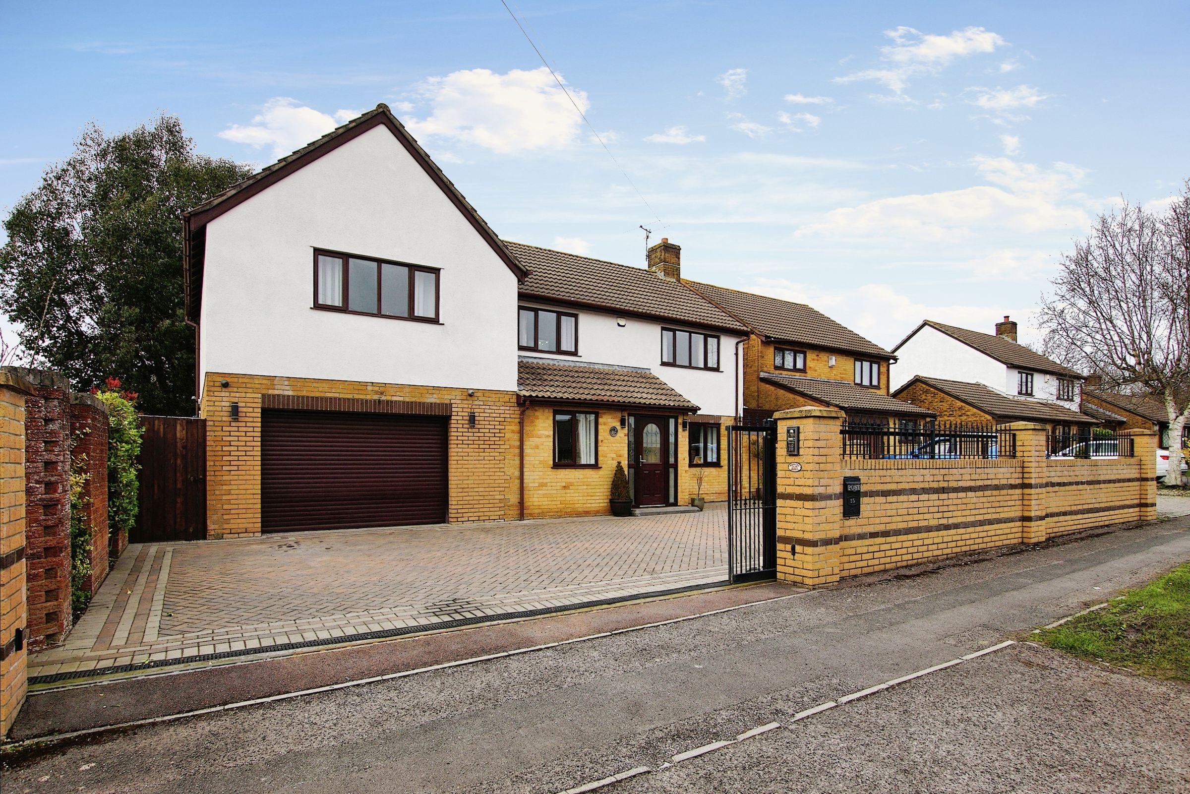 5 bed detached house for sale in Hambrook Lane, Stoke Gifford, Bristol