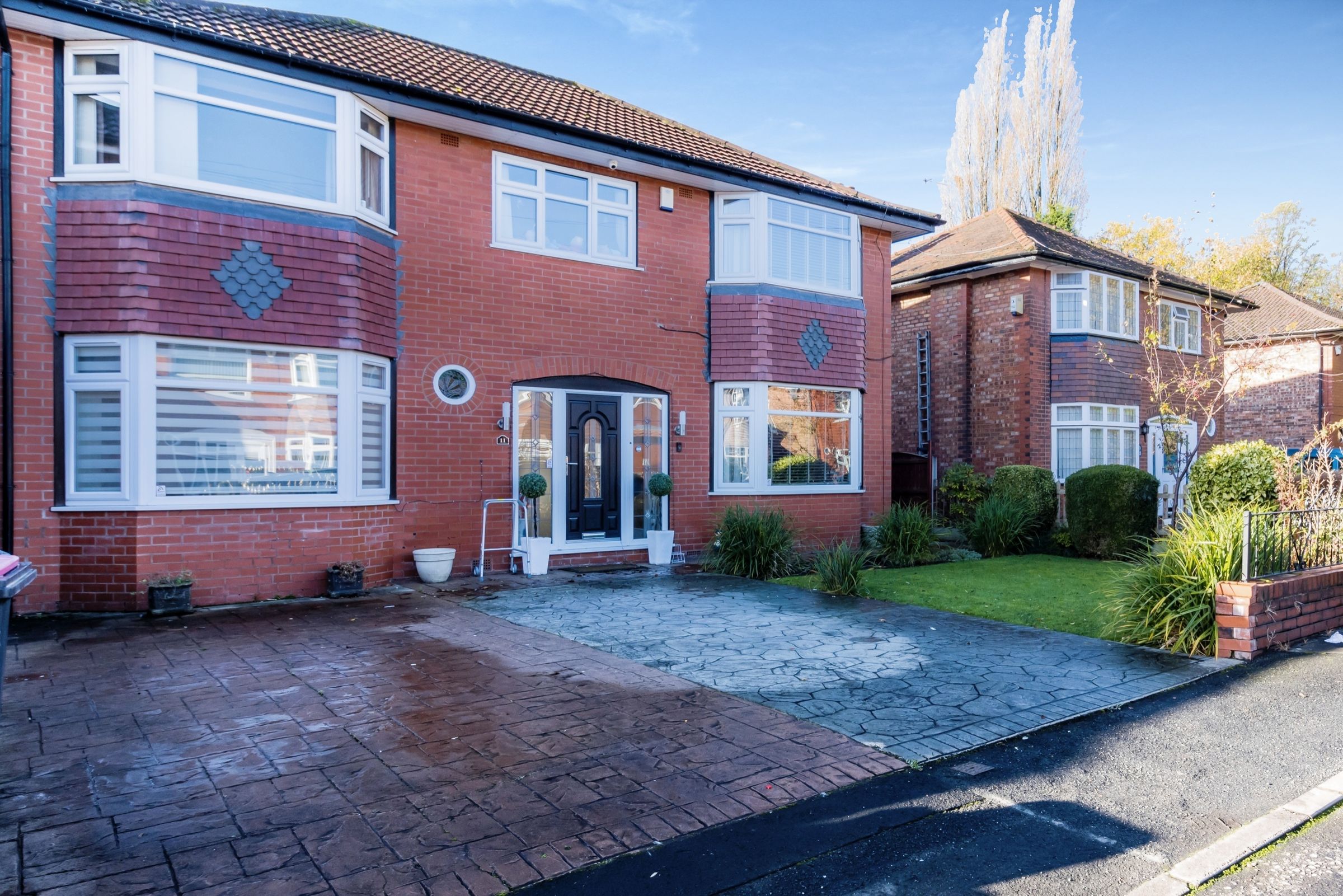 4 bed detached house for sale in Southlands Avenue, Manchester M30 Zoopla