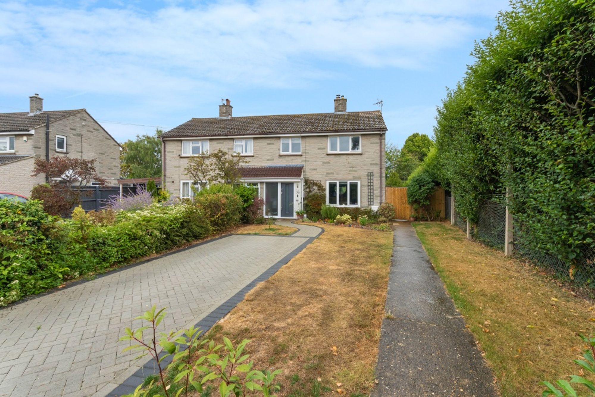 3 bed semidetached house for sale in Larkhill Road, Abingdon OX14 Zoopla