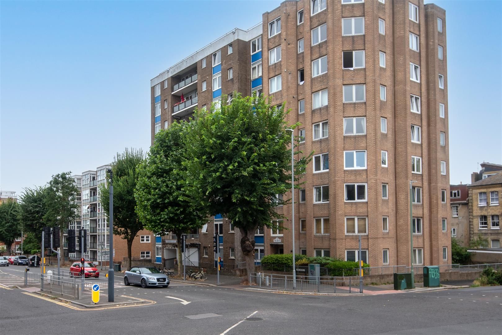 1 bed flat for sale in Marlborough Court, The Drive, Hove BN3 Zoopla