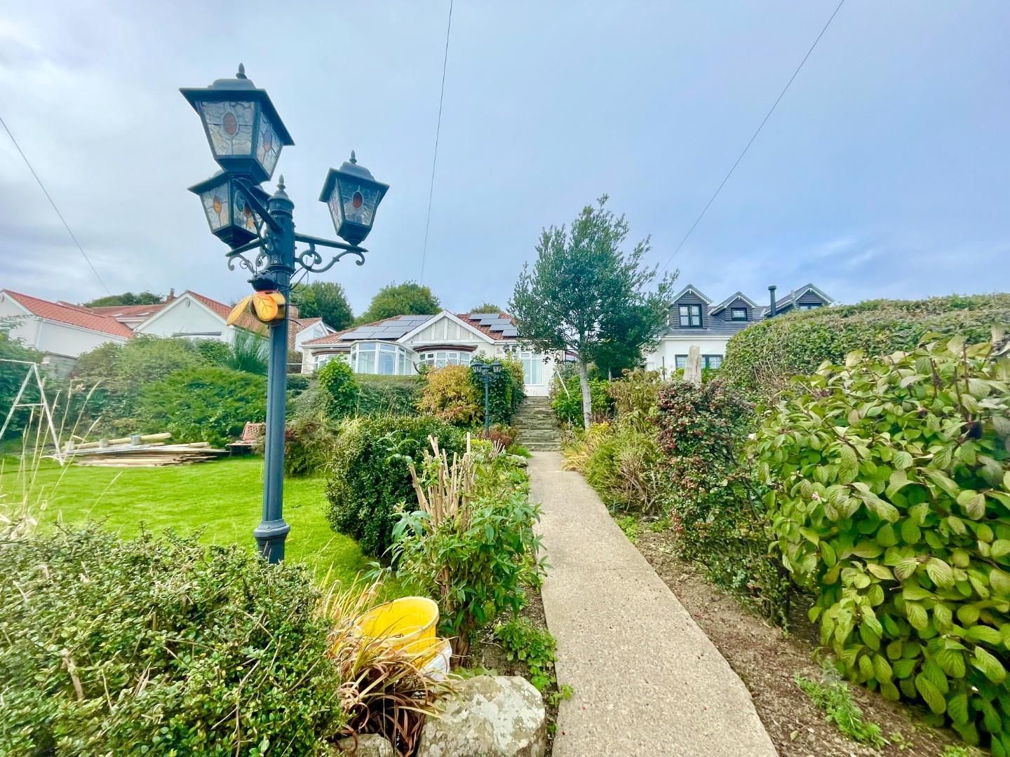 4 bed detached bungalow for sale in Gypsy Lane, Nunthorpe