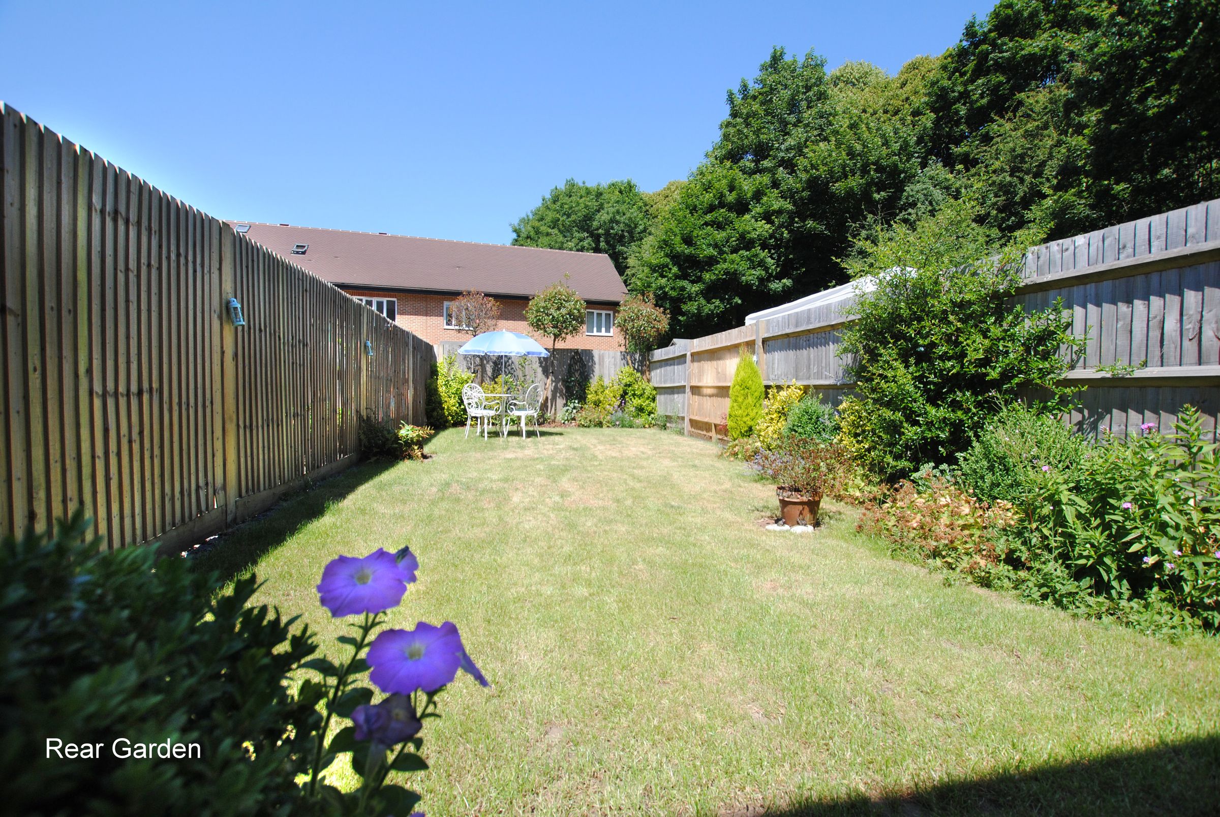 3 bed property to rent in Reeds Meadow, Merstham, Redhill RH1 Zoopla