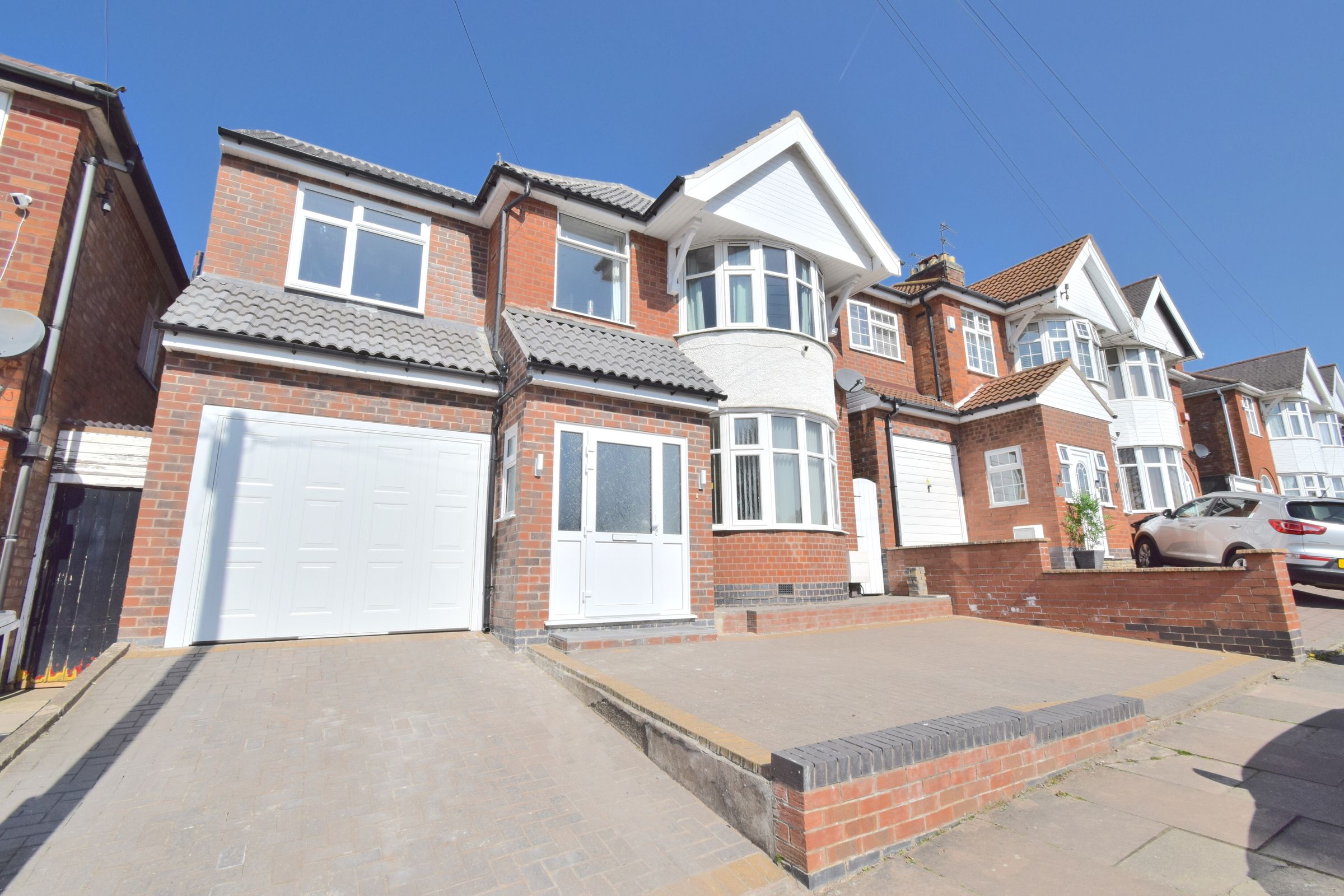 4 bed detached house for sale in Gwendolen Road, Evington, Leicester