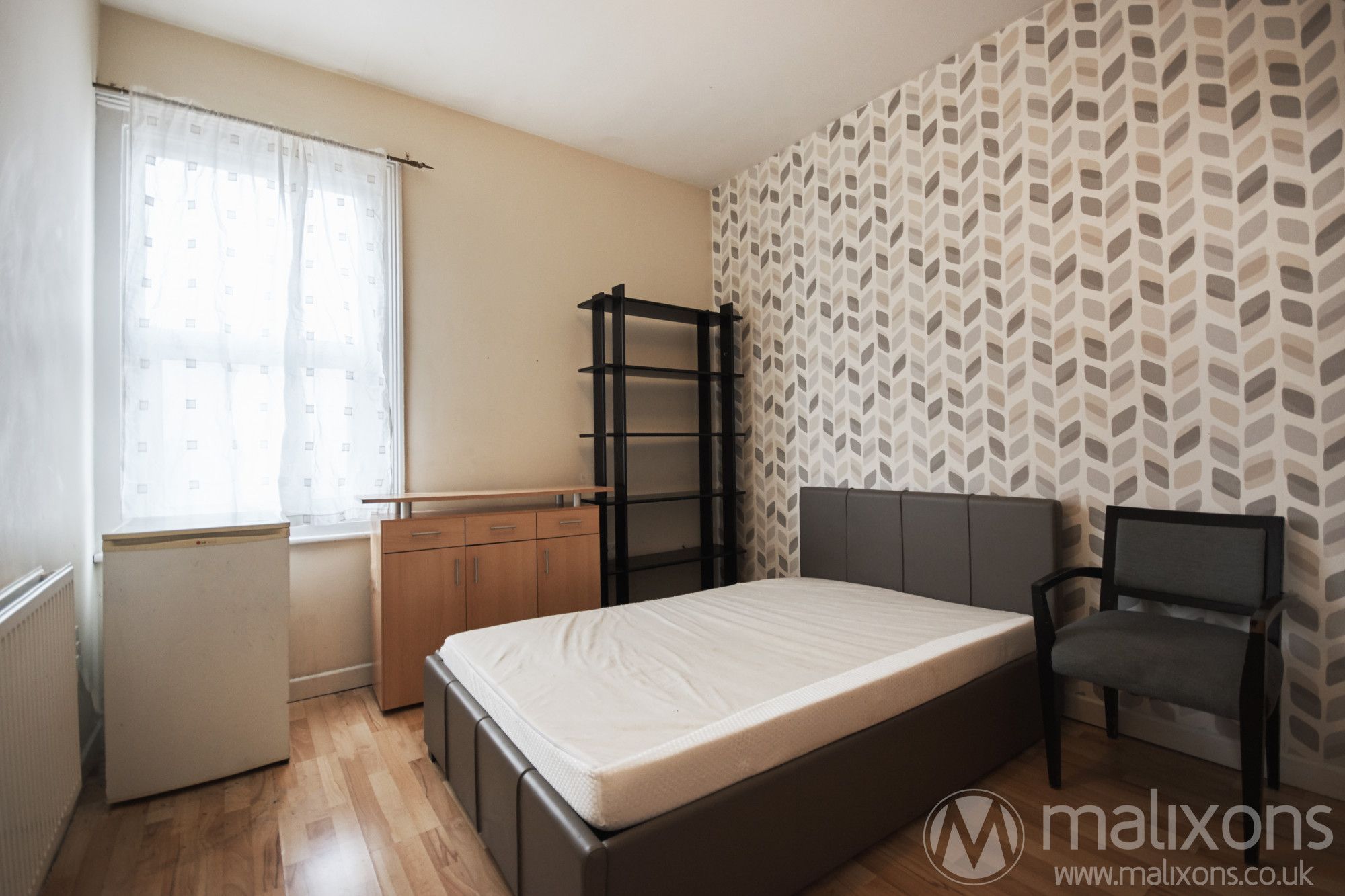 5 bed for sale in Merton Road, London SW18 Zoopla