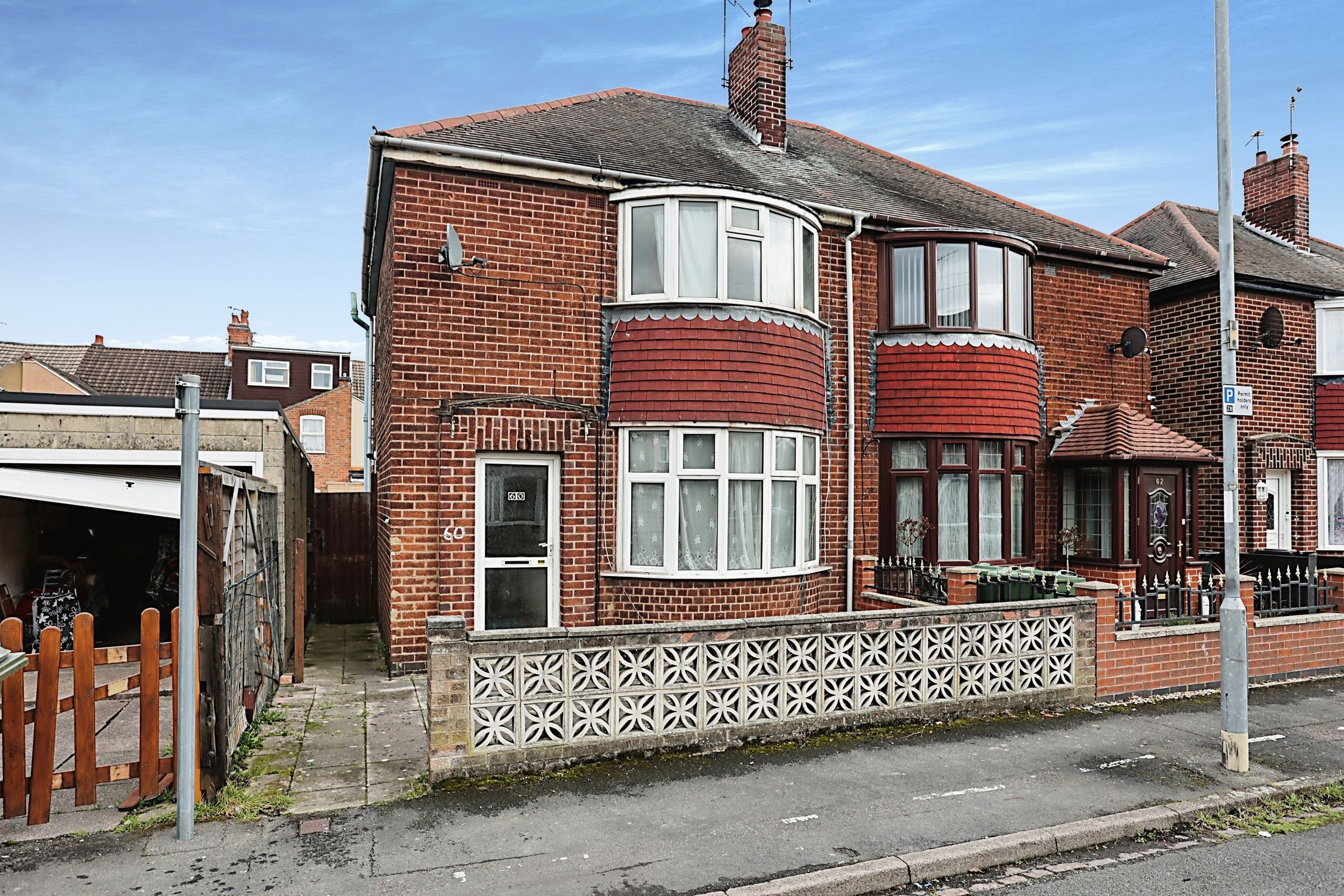 3 bed semidetached house for sale in Cartwright Street, Loughborough