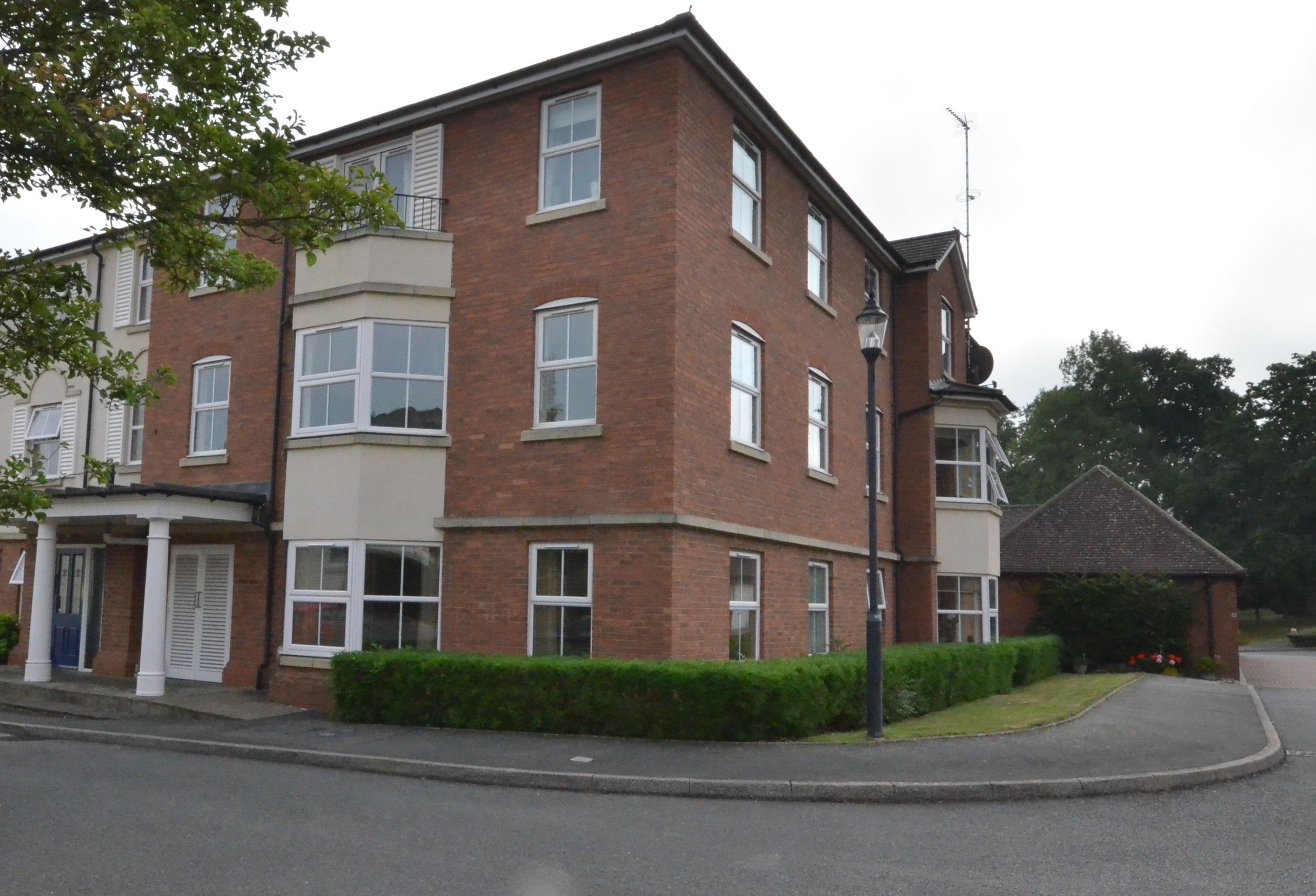 7 Salemorton Court, Lime Tree Village, Rugby, Warwickshire CV22  