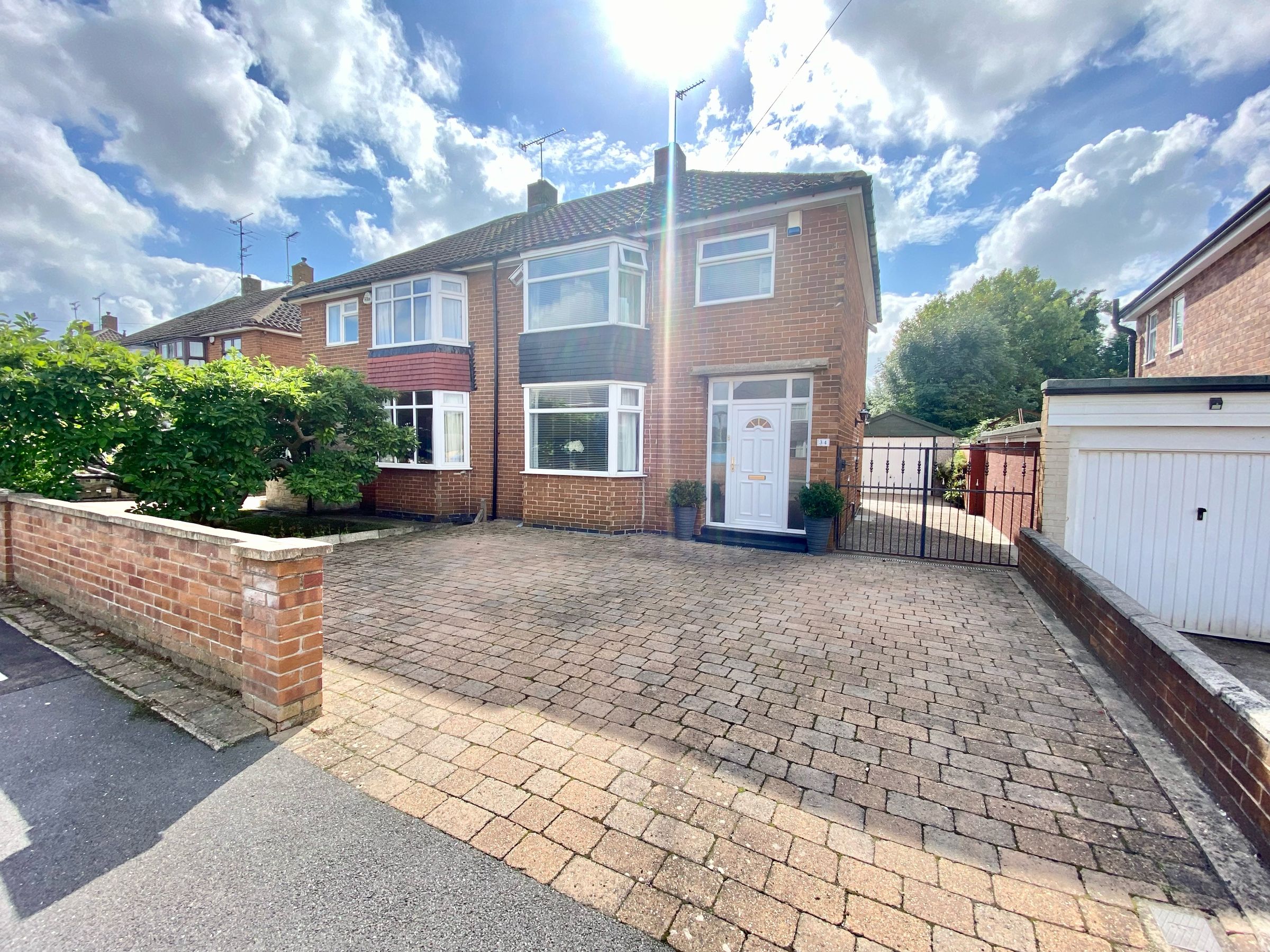 3 bed semidetached house for sale in Old Retford Road, Woodhouse