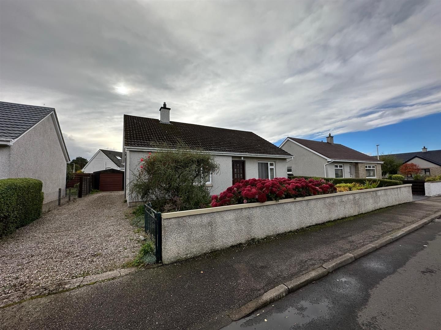 3 bed detached bungalow for sale in Pinewood Road, Mosstodloch